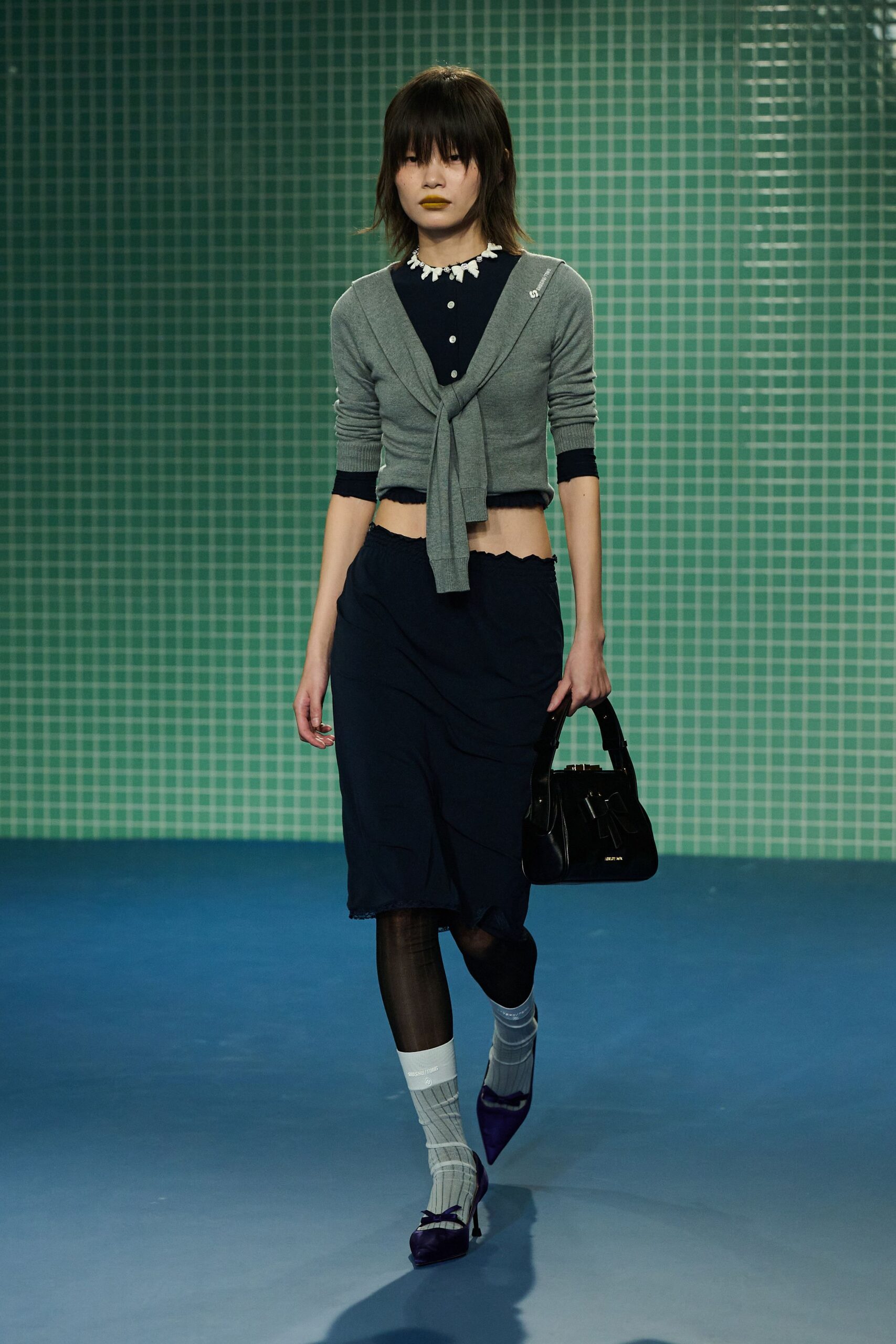 gray cotton long-sleeve v-neck fitted buttoned cropped cardigan