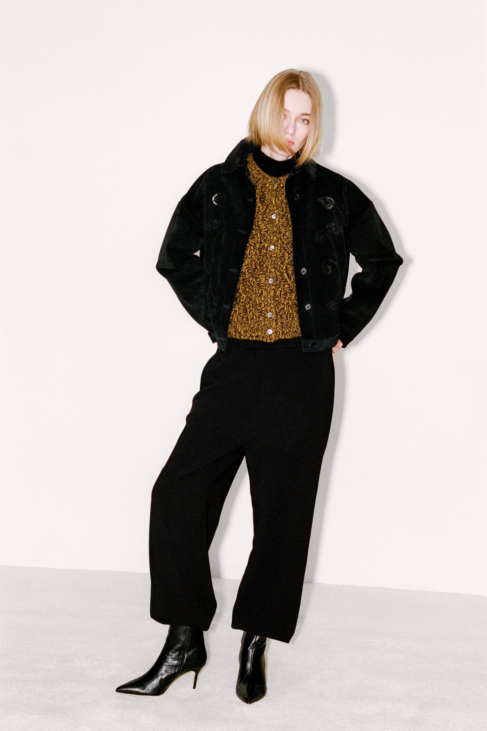 gold knit long-sleeve collared fitted buttoned top