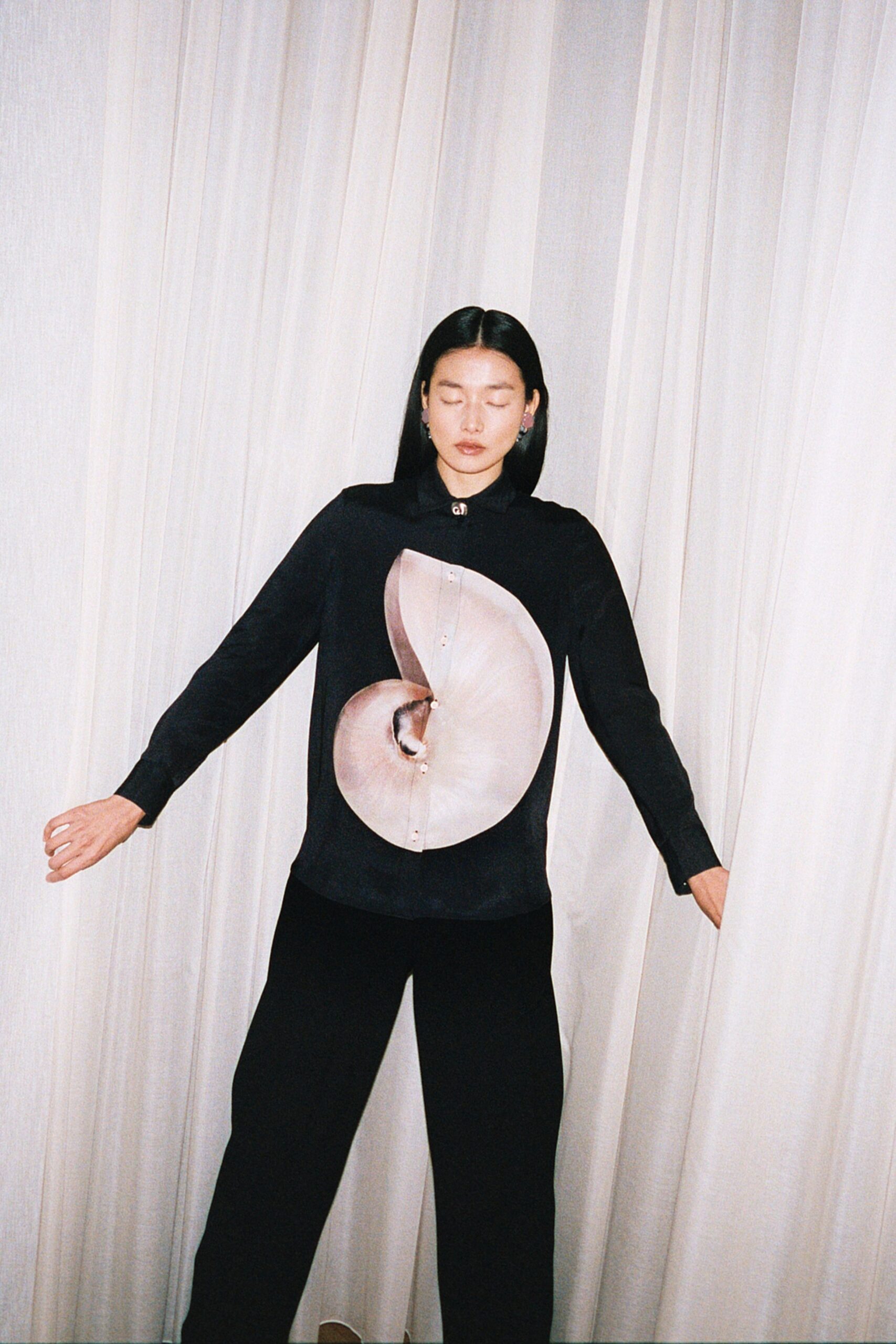 black relaxed shirt and pants