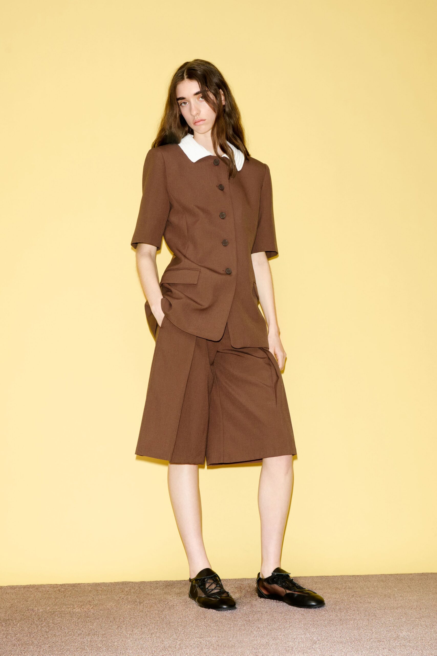 brown blazer and shorts outfit