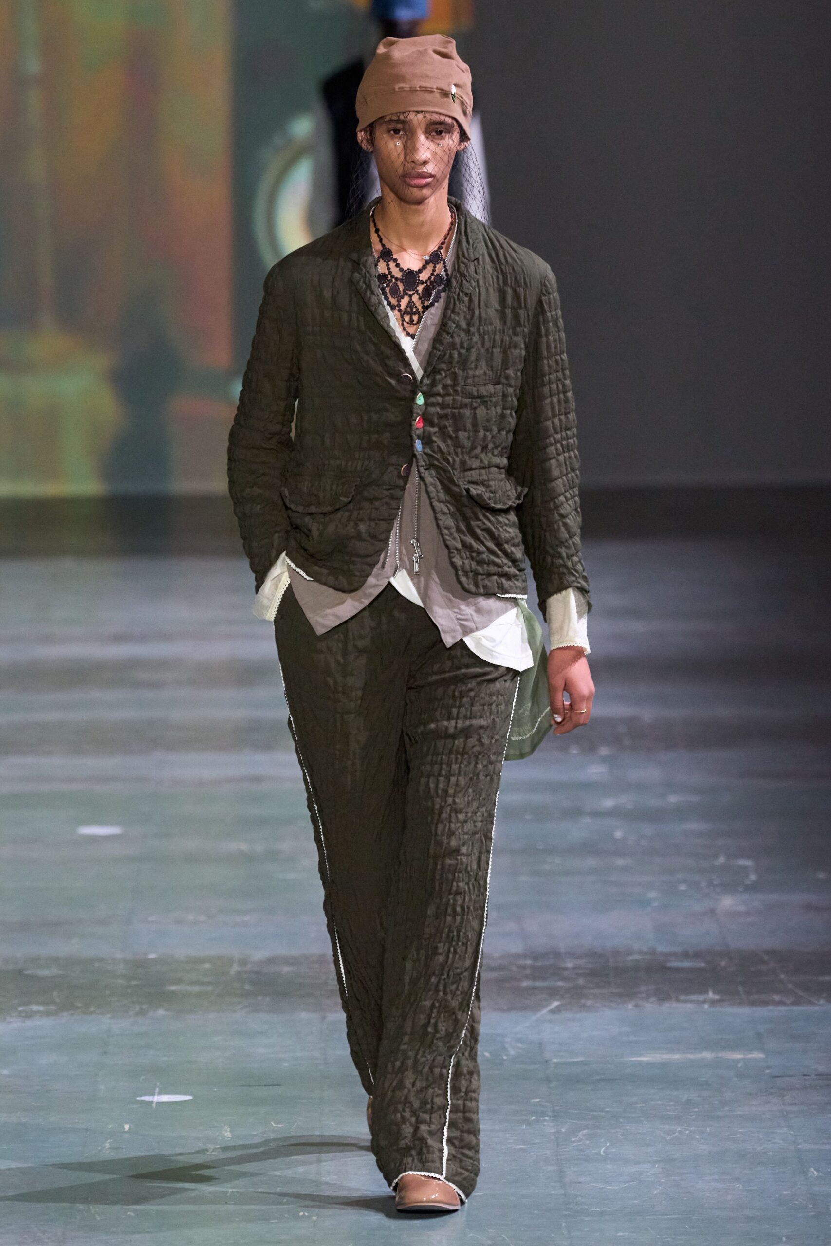 green cotton long-sleeve collared relaxed quilted jacket