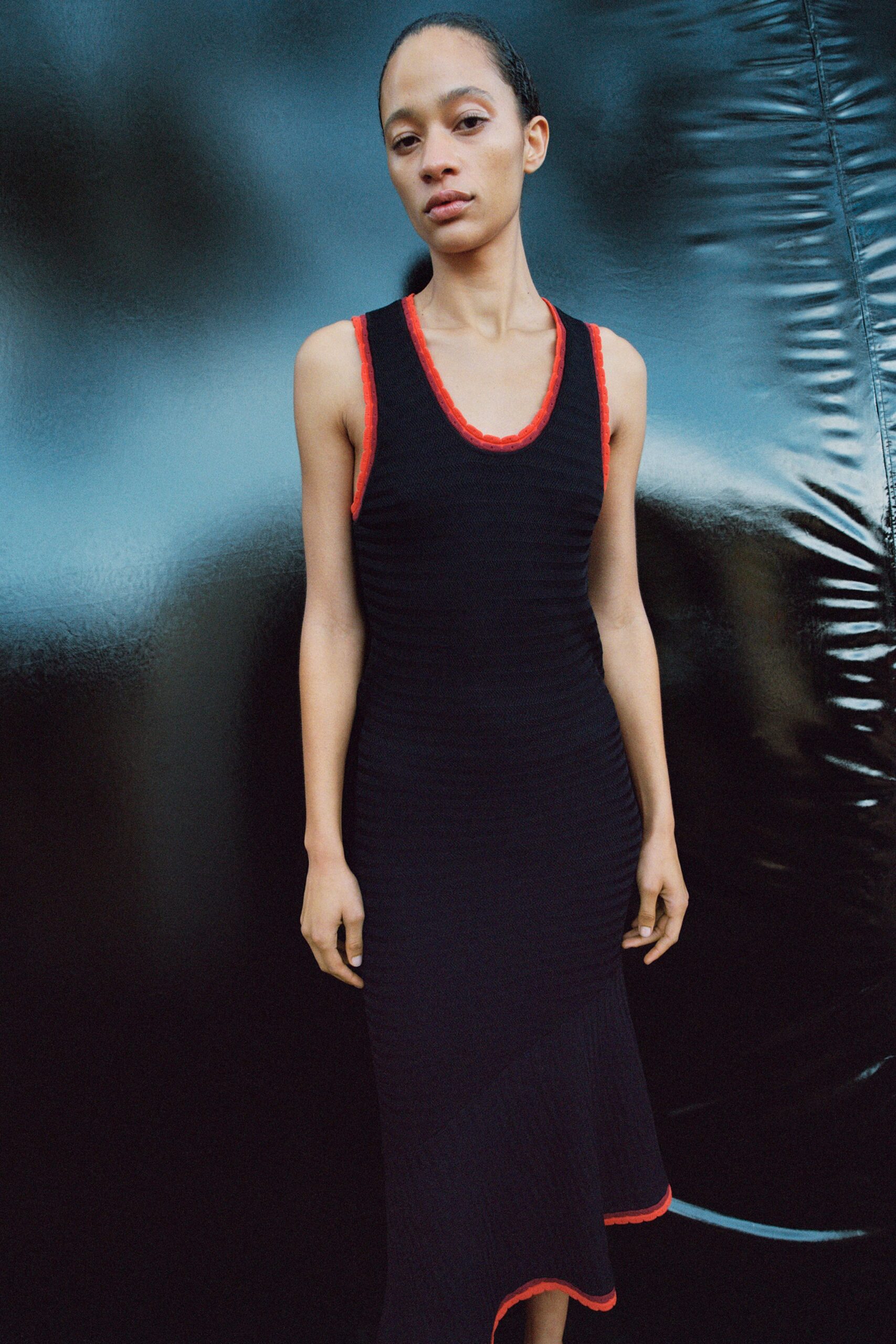 black and red sleeveless midi dress