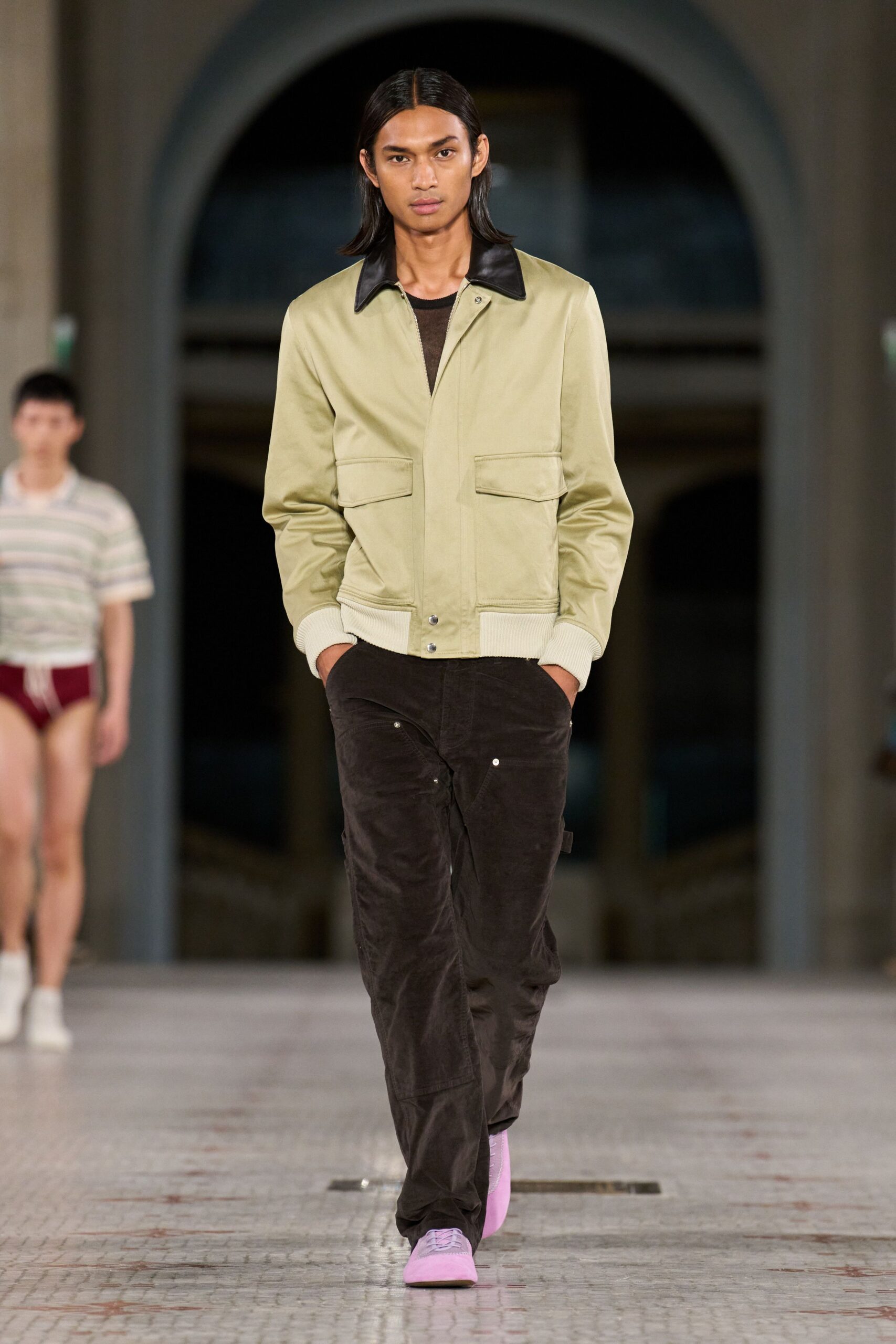 green cotton long-sleeve collared fitted jacket