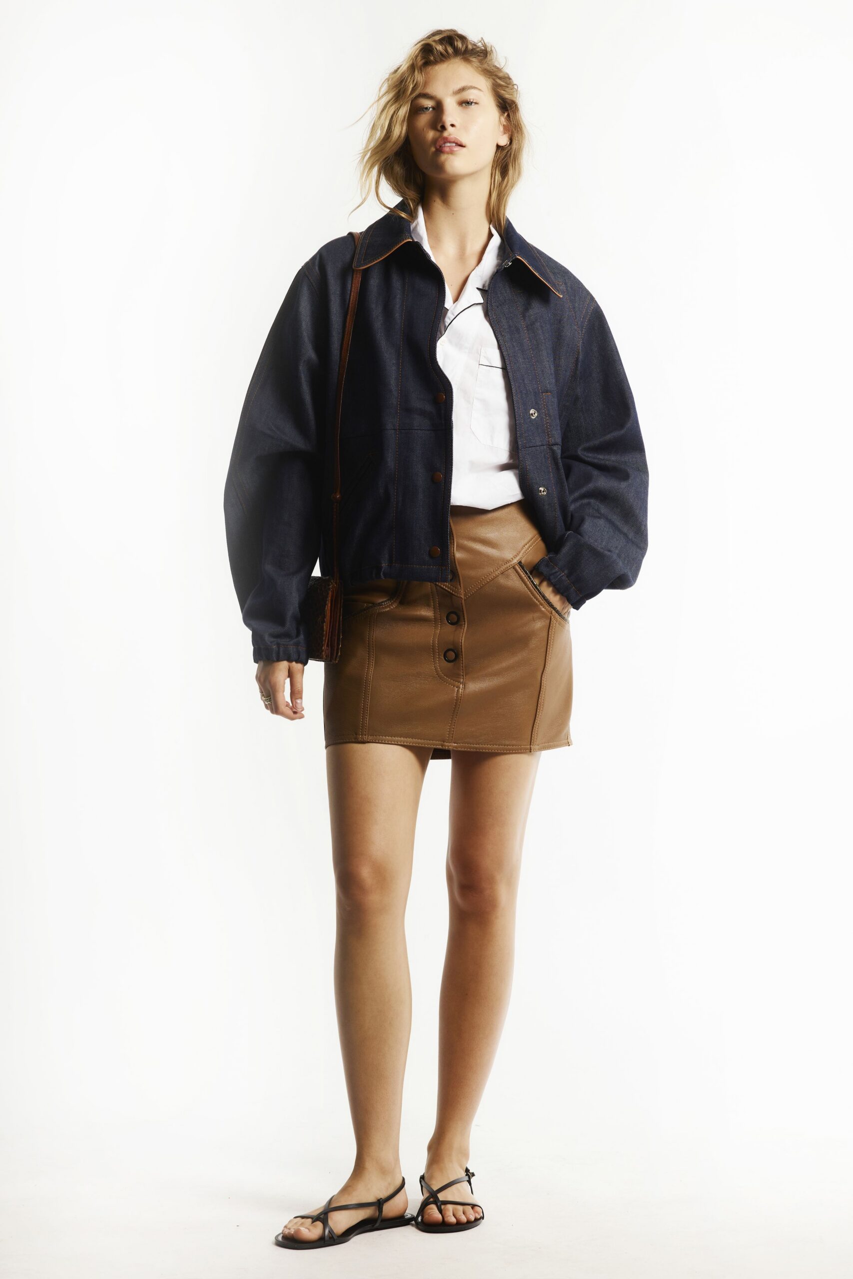 brown leather fitted high-waisted buttoned skirt