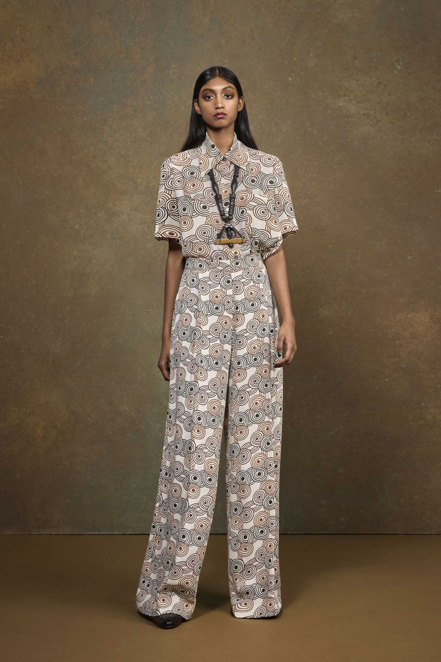 beige cotton short-sleeve collared relaxed printed shirt