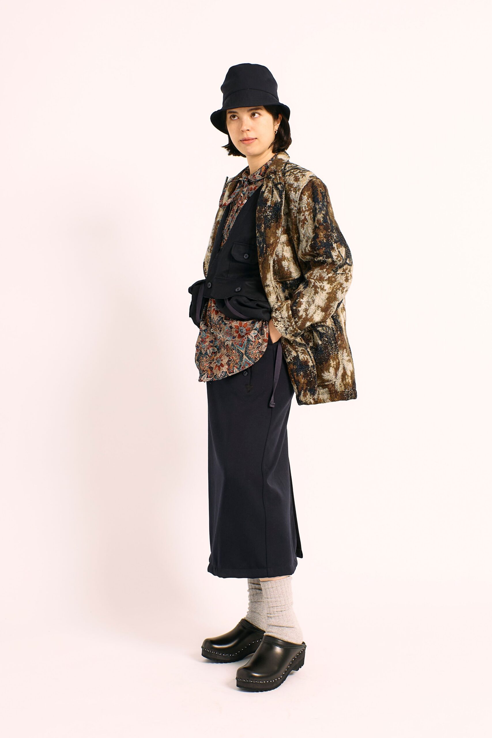 brown cotton long-sleeve collared relaxed printed coat