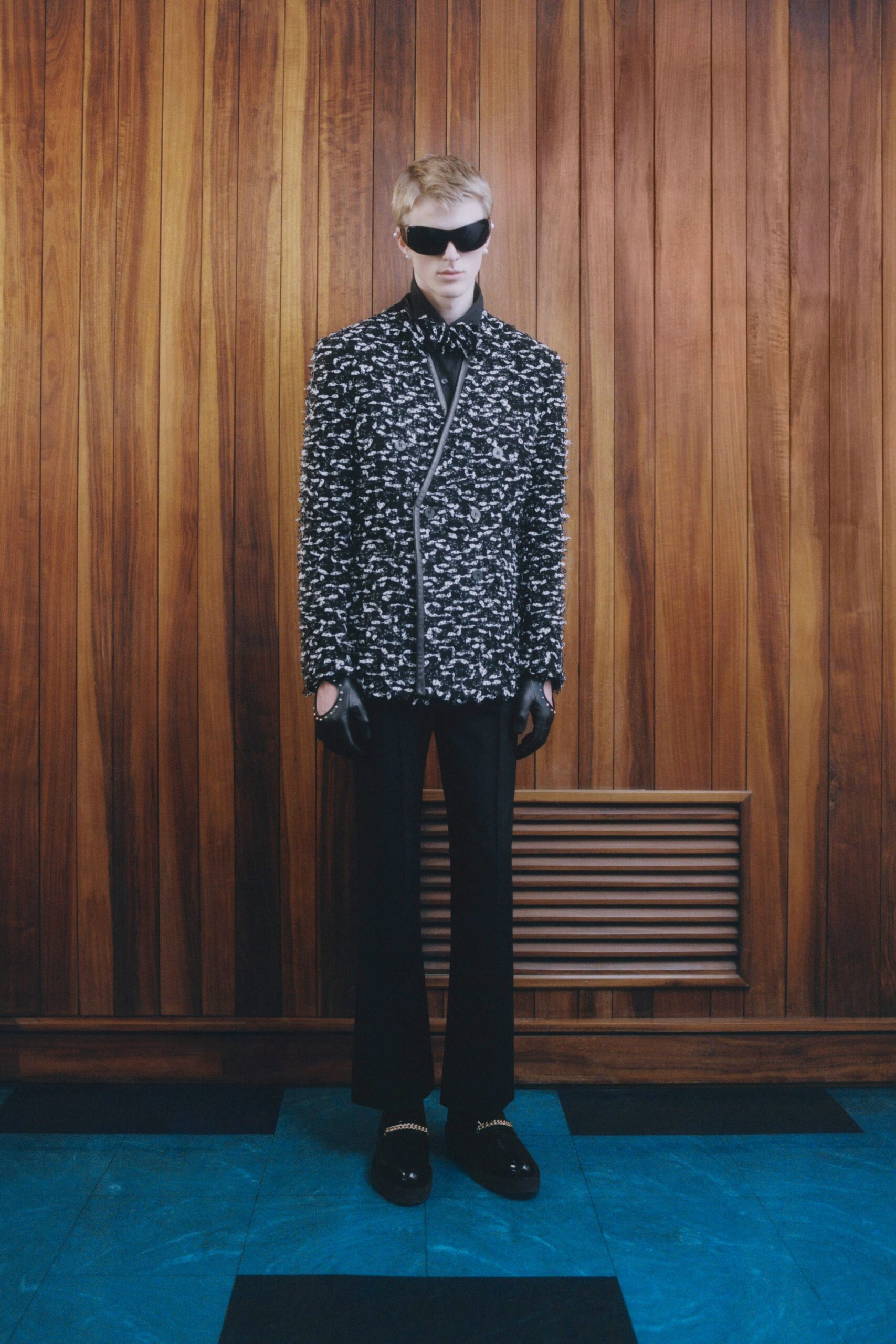black tweed long-sleeve collared tailored buttoned layered jacket