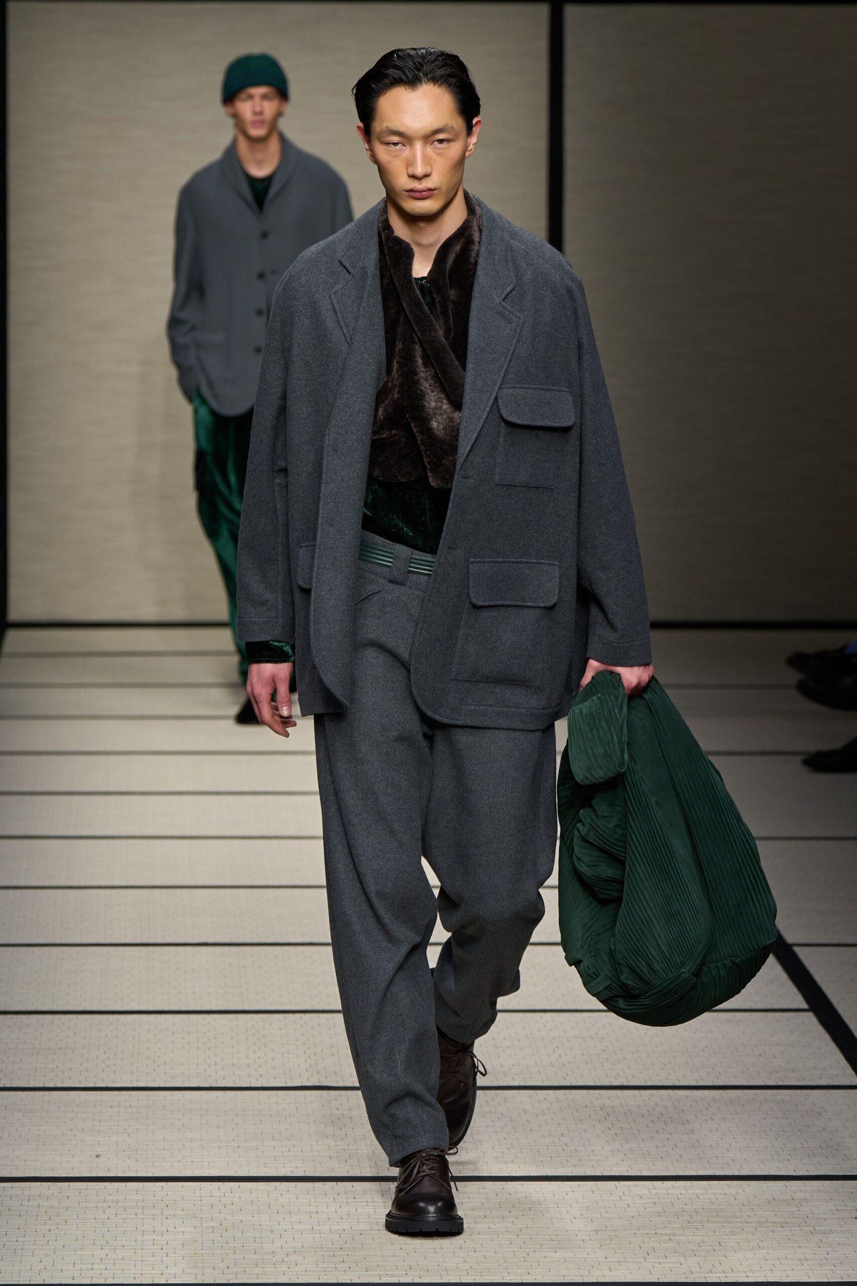gray wool long-sleeve collared relaxed buttoned jacket