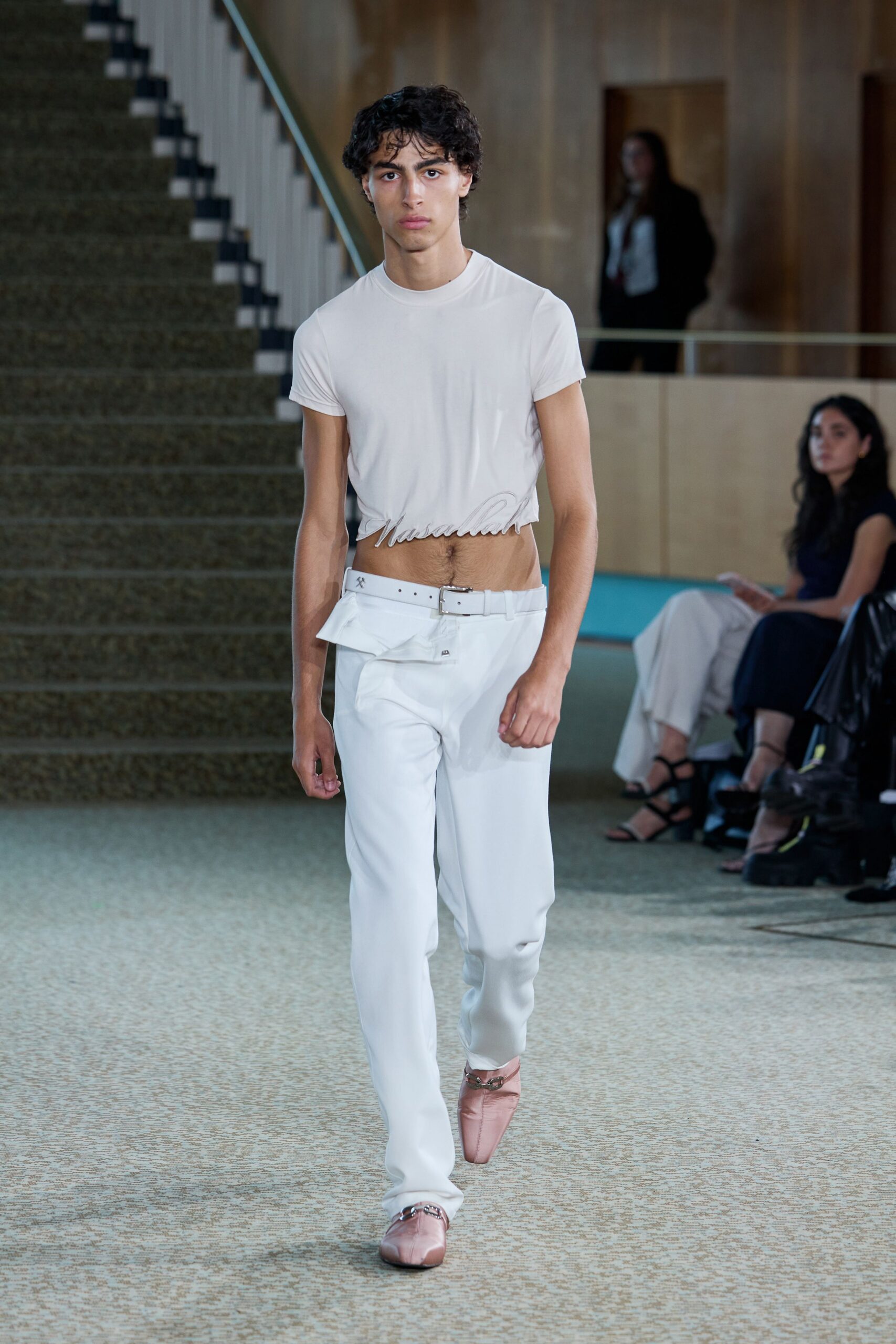 white cotton short-sleeve fitted layered cropped t-shirt
