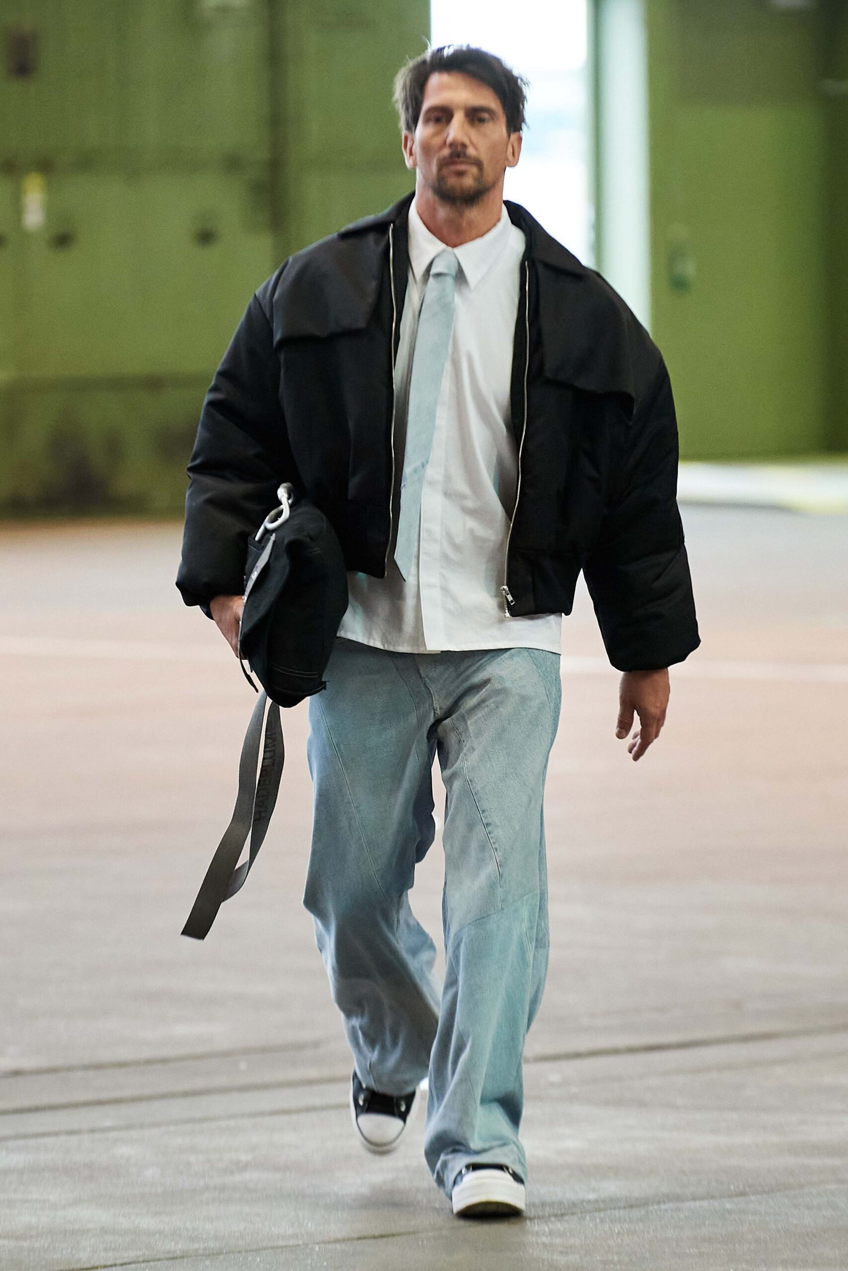 oversized black jacket with white shirt
