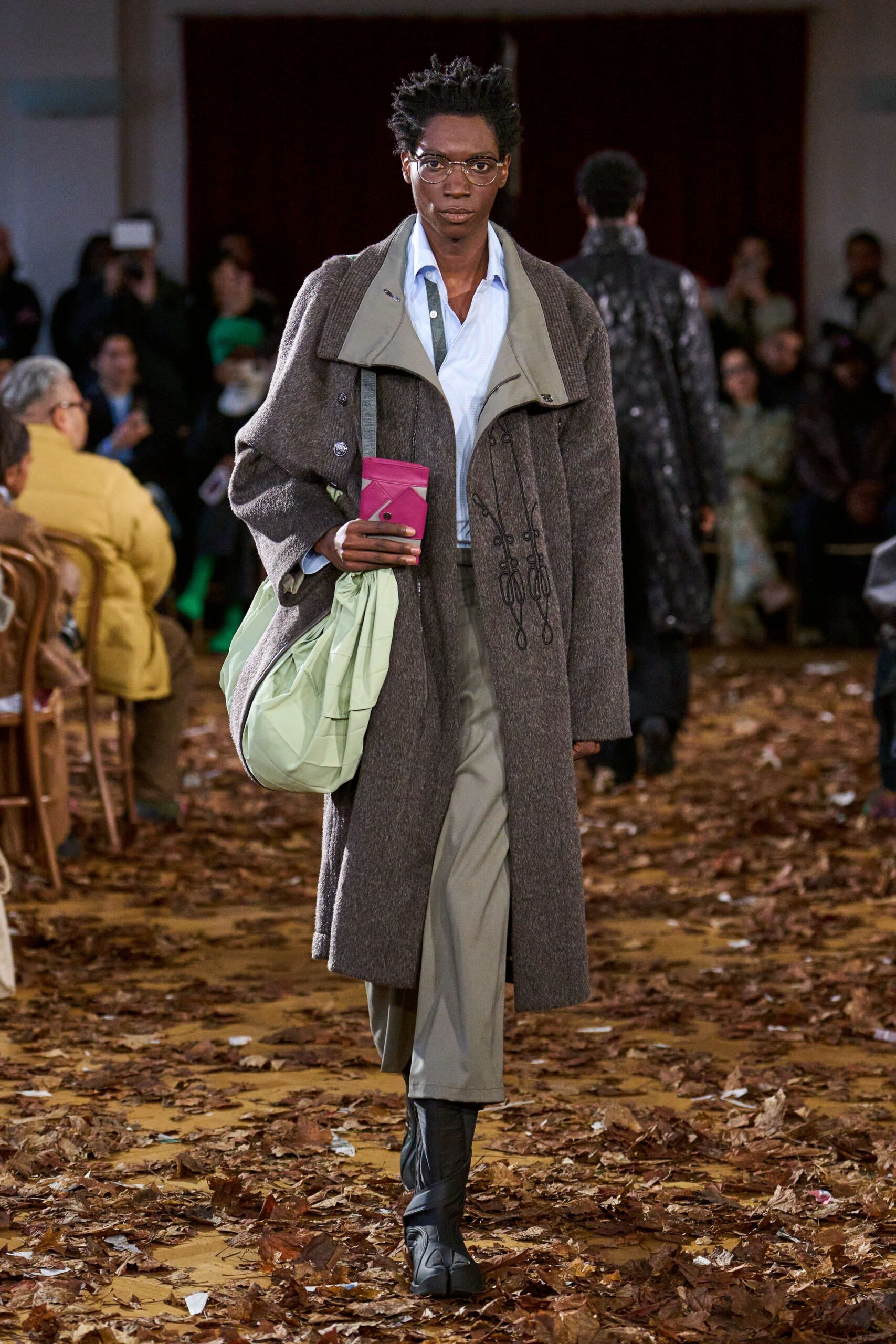 brown wool long-sleeve collared relaxed buttoned coat
