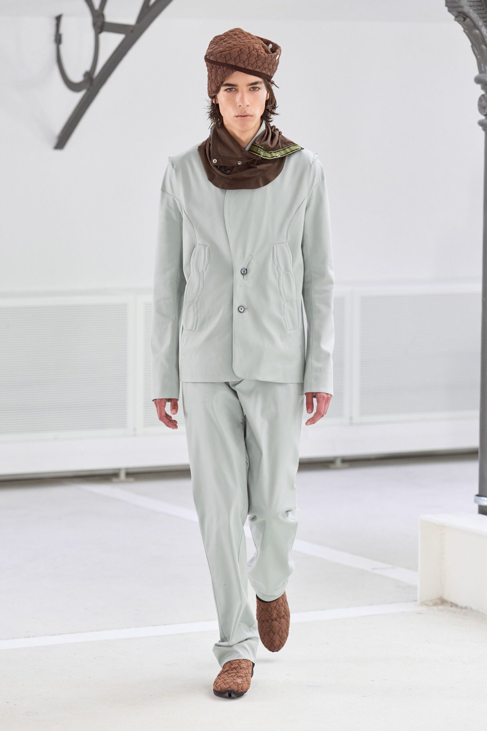 green leather long-sleeve collared fitted buttoned suit