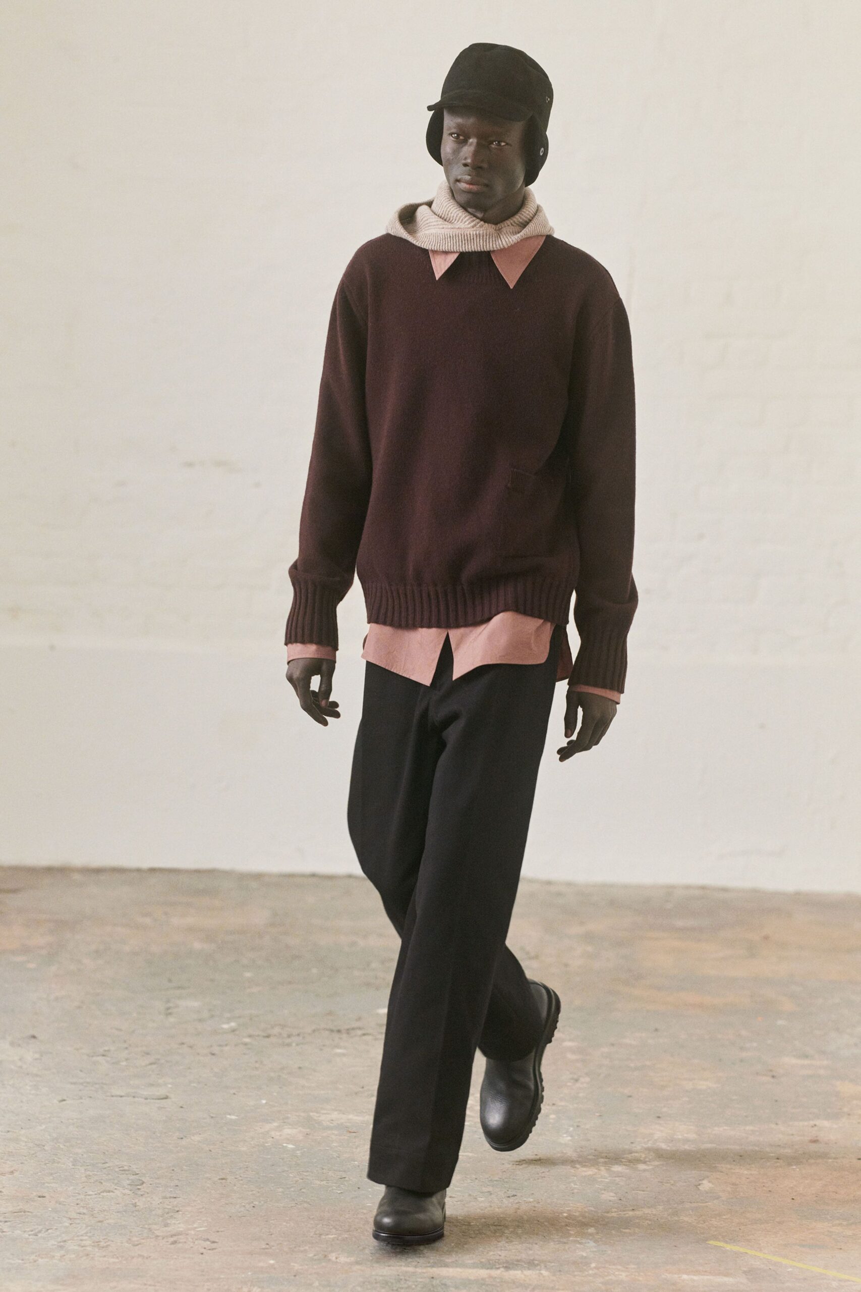 maroon sweater with pink shirt