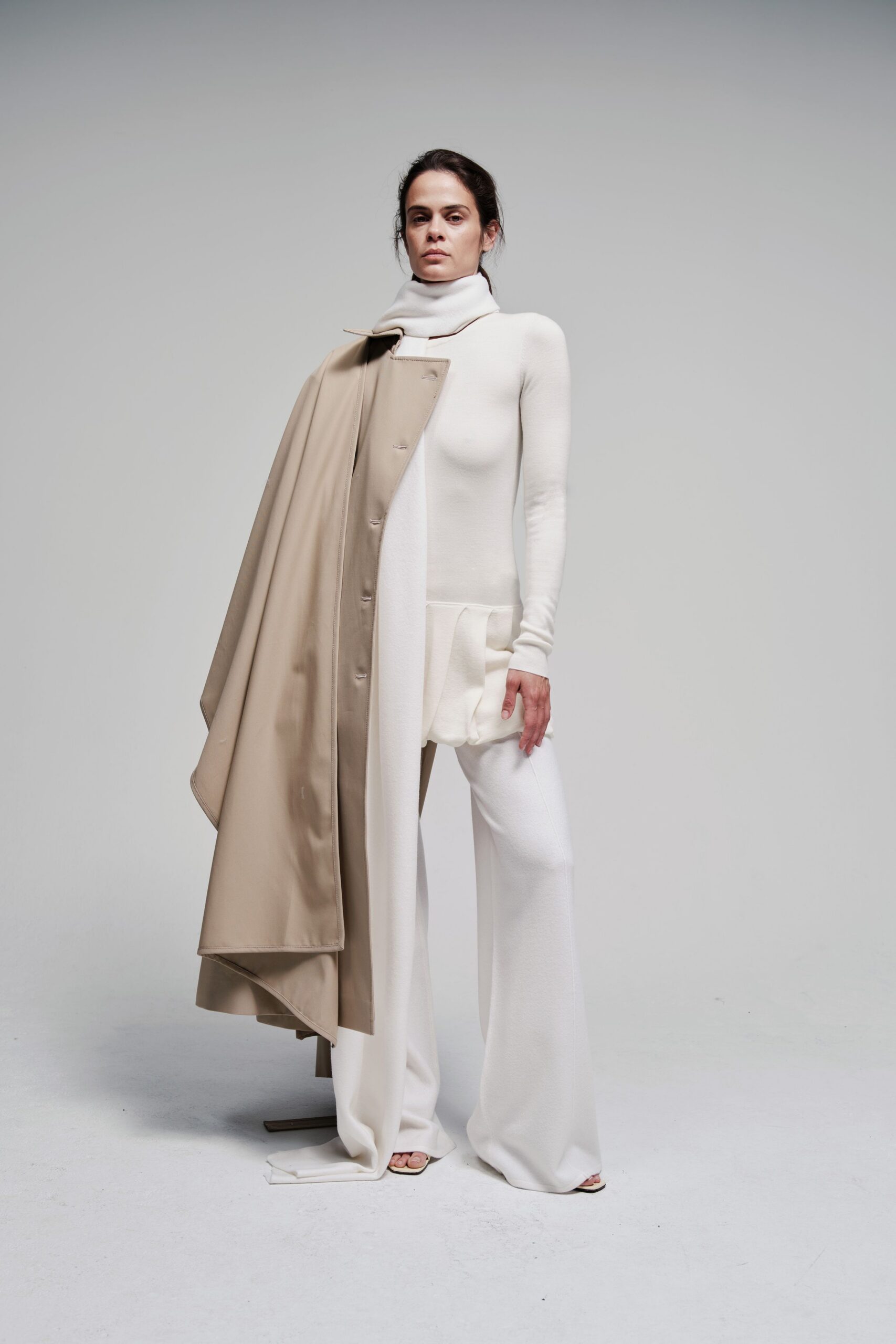 beige wool long-sleeve collared relaxed layered coat