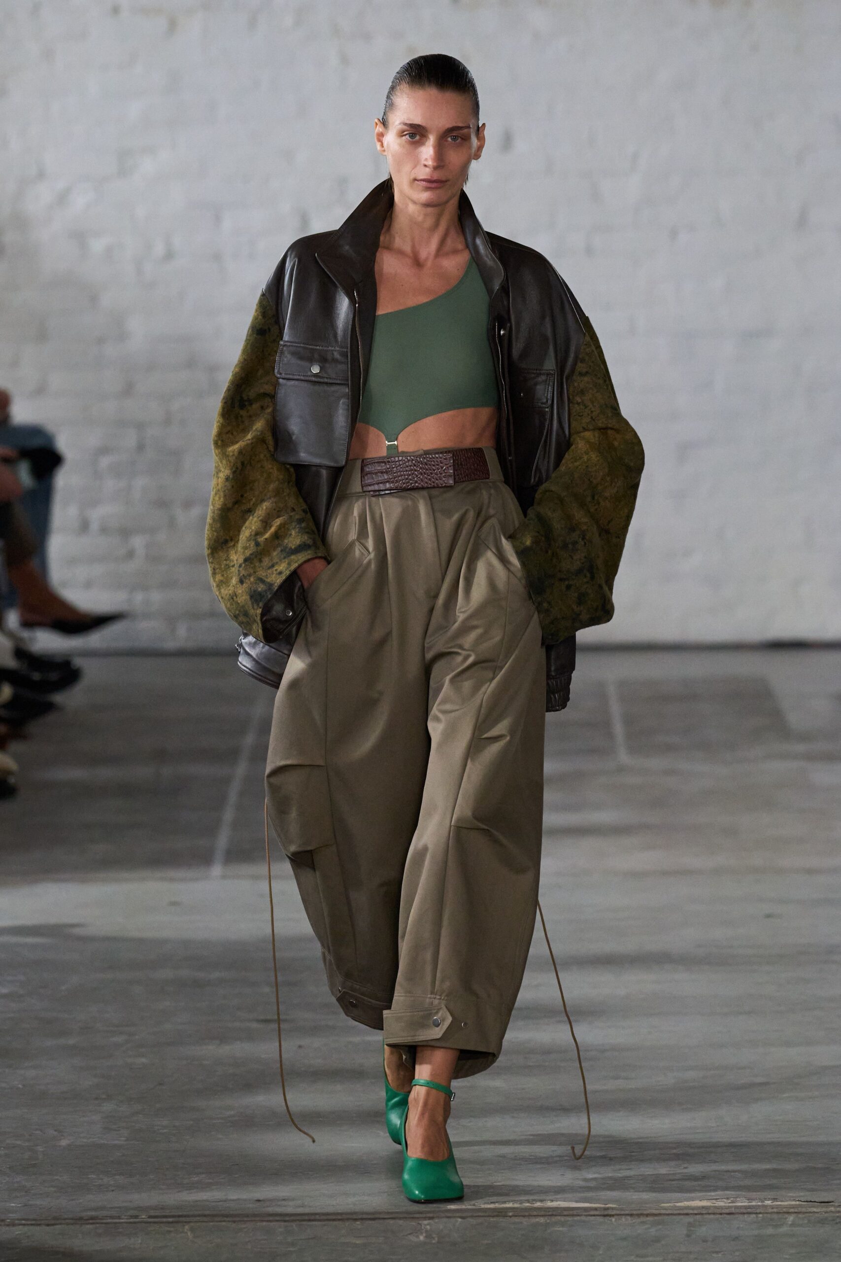 brown leather long-sleeve collared oversized zippered jacket