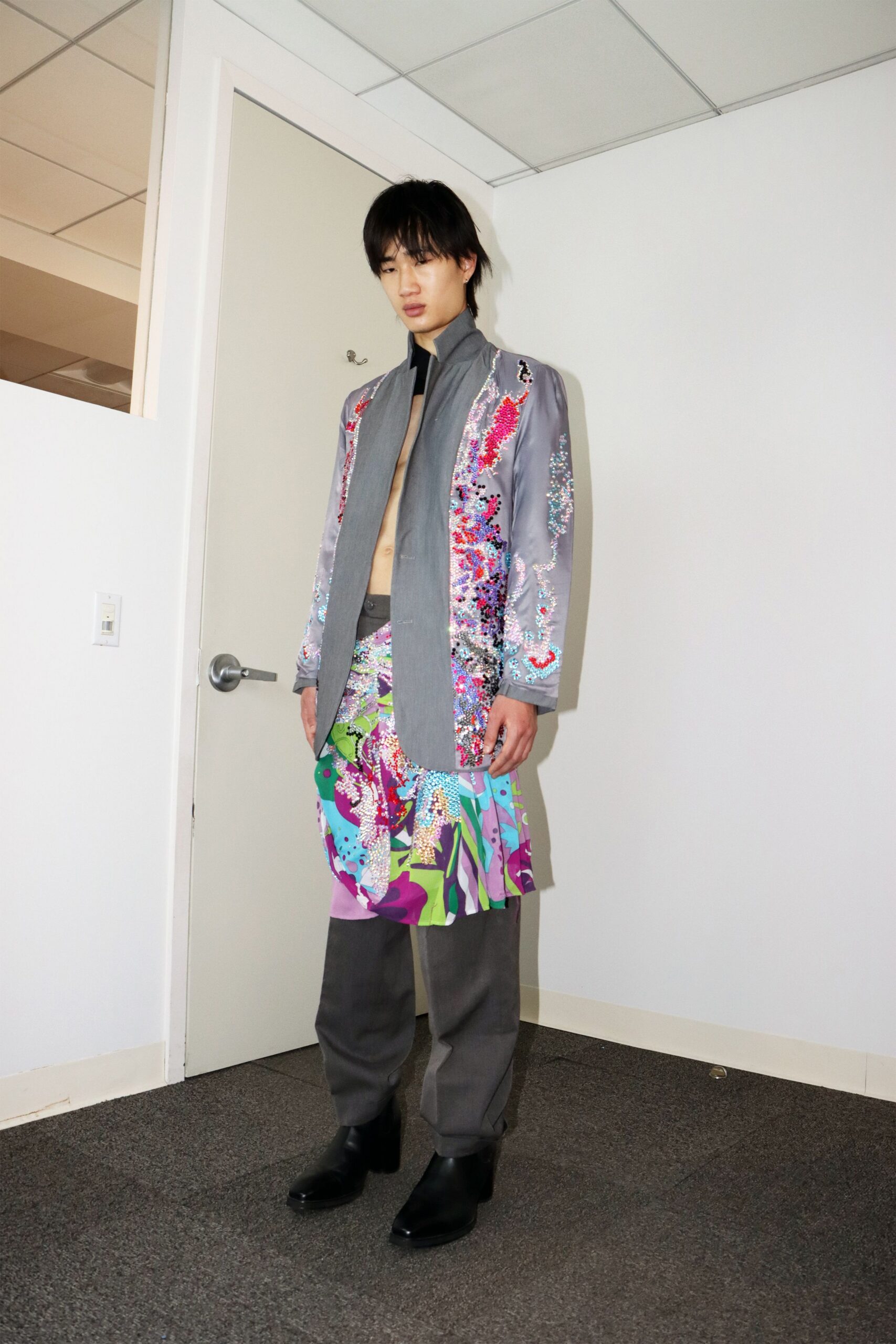 gray silk long-sleeve collared relaxed embroidered coat