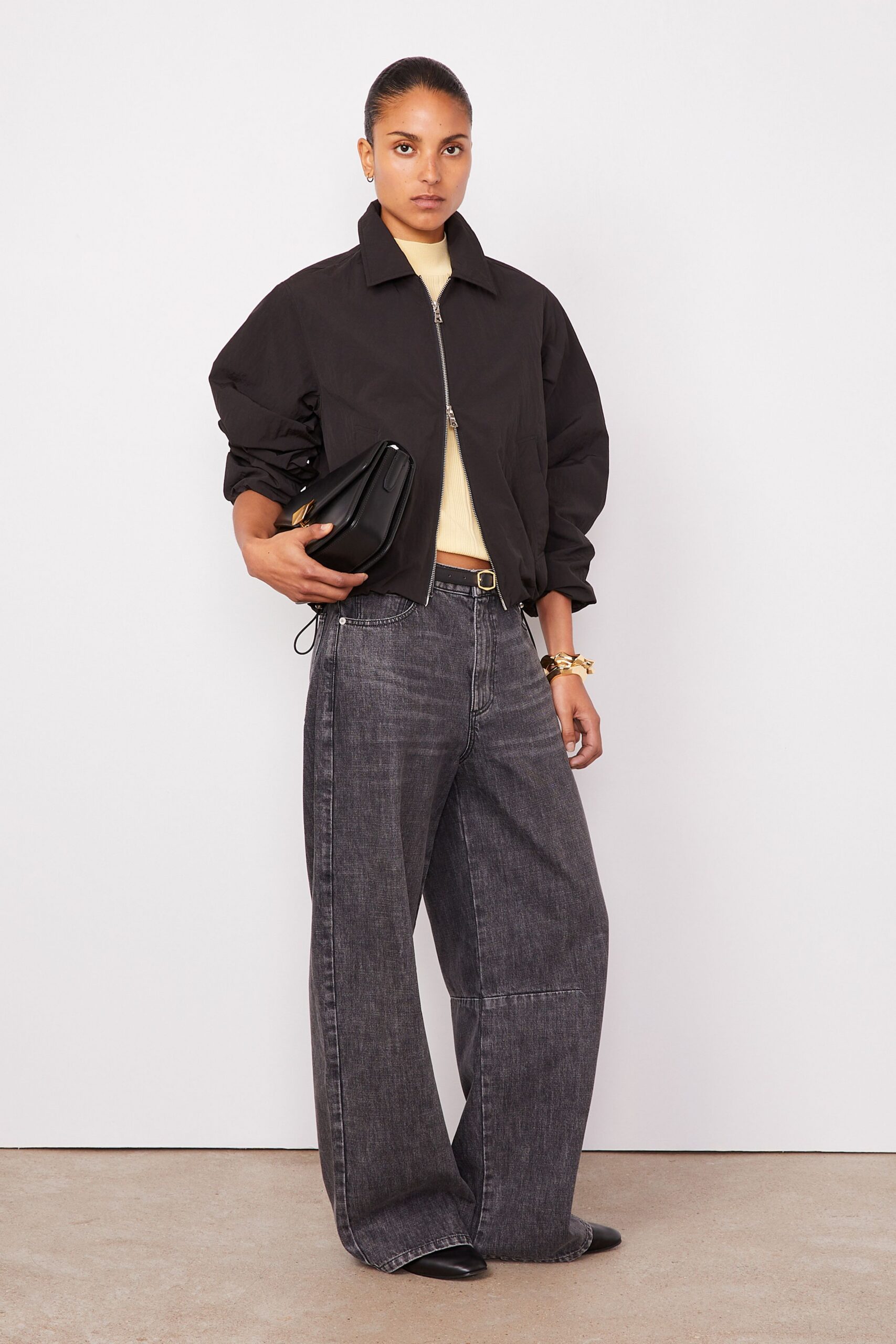 yellow cotton short-sleeve collared fitted top