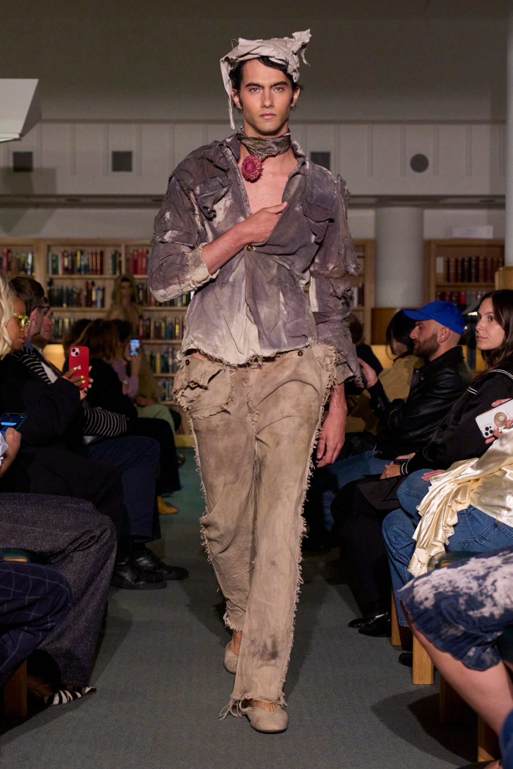 beige cotton relaxed distressed pants