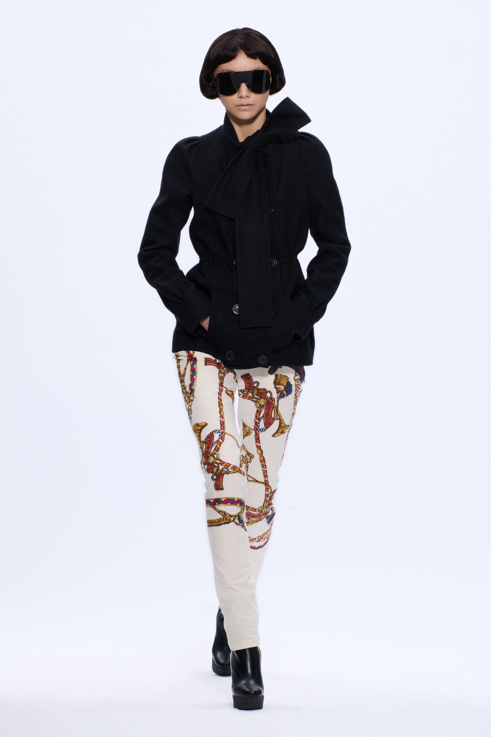 beige cotton slim printed pants