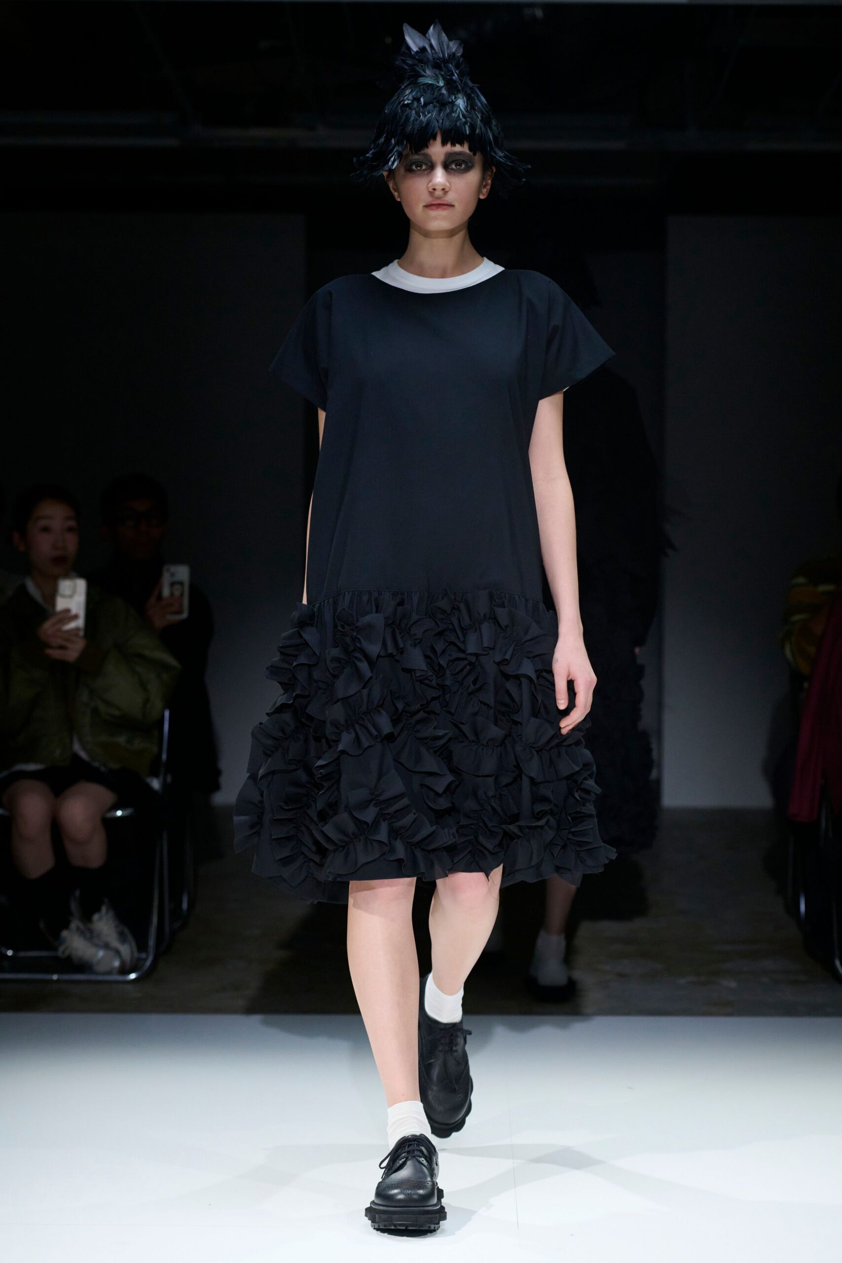 black cotton short-sleeve collared relaxed ruffled short dress