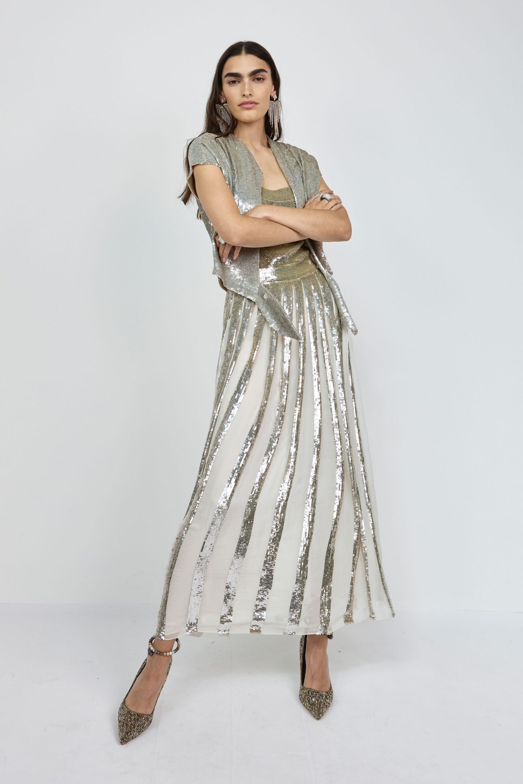 gold sequin sleeveless fitted shiny top