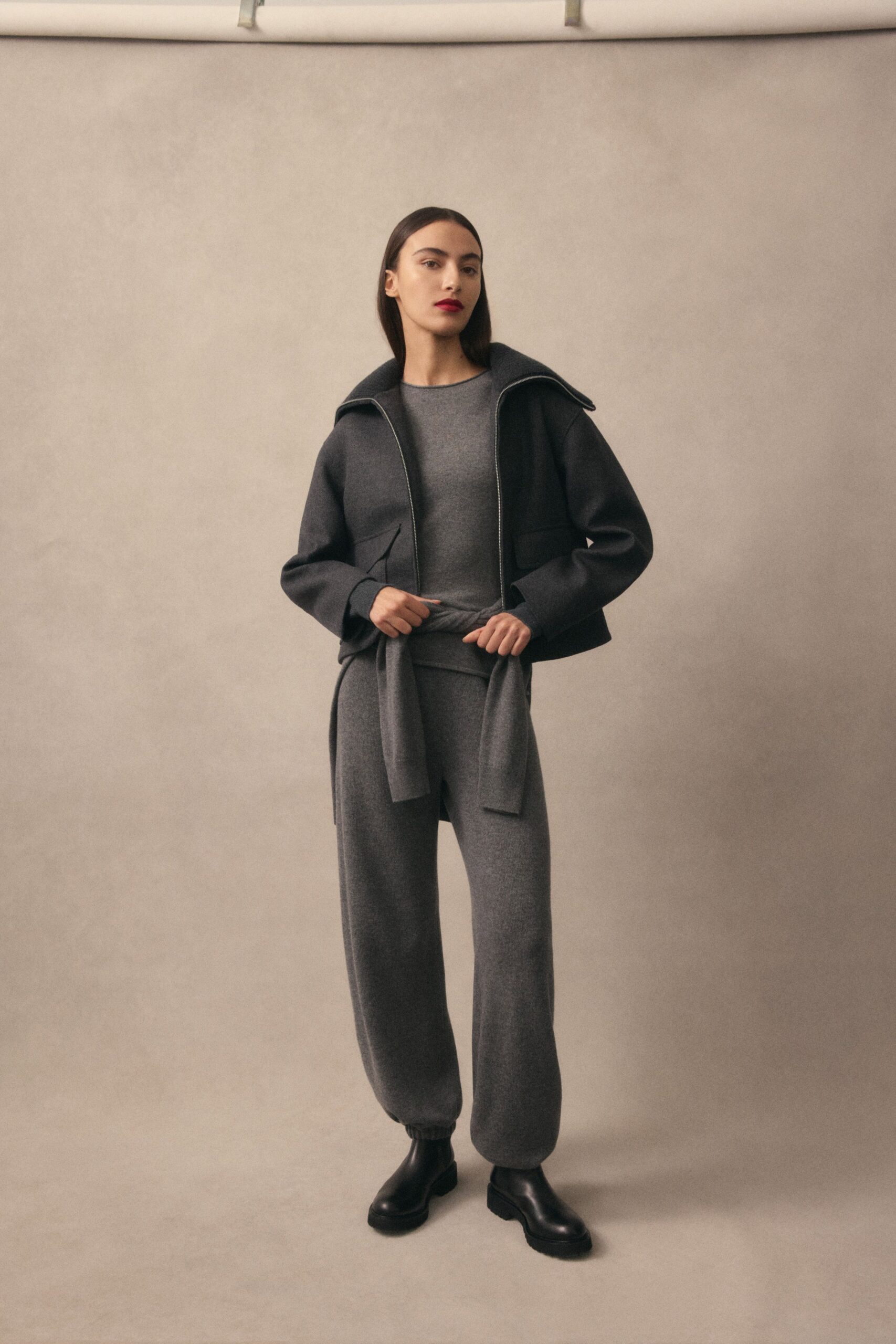 gray wool long-sleeve collared fitted top