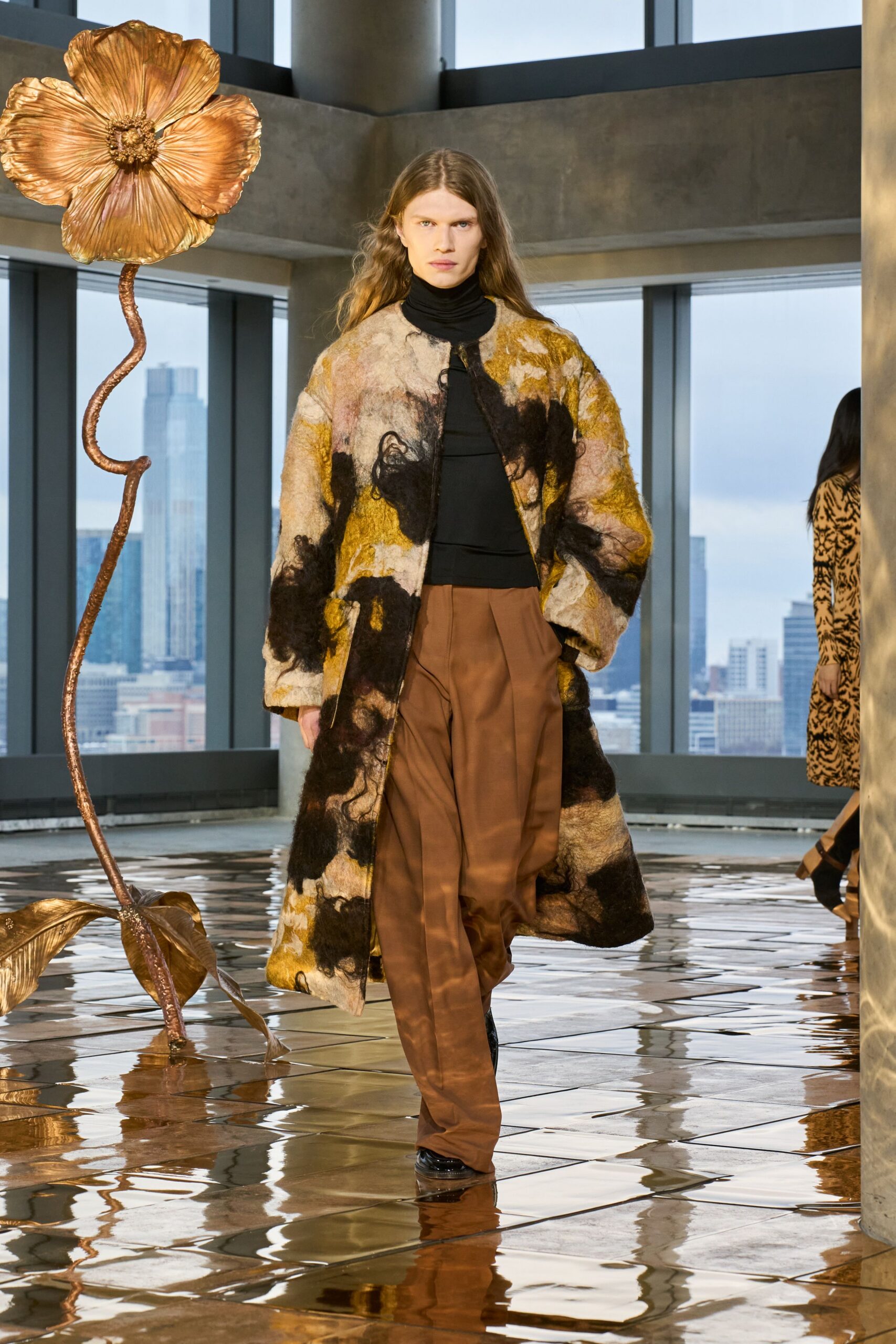 brown wool long-sleeve collared relaxed layered maxi coat