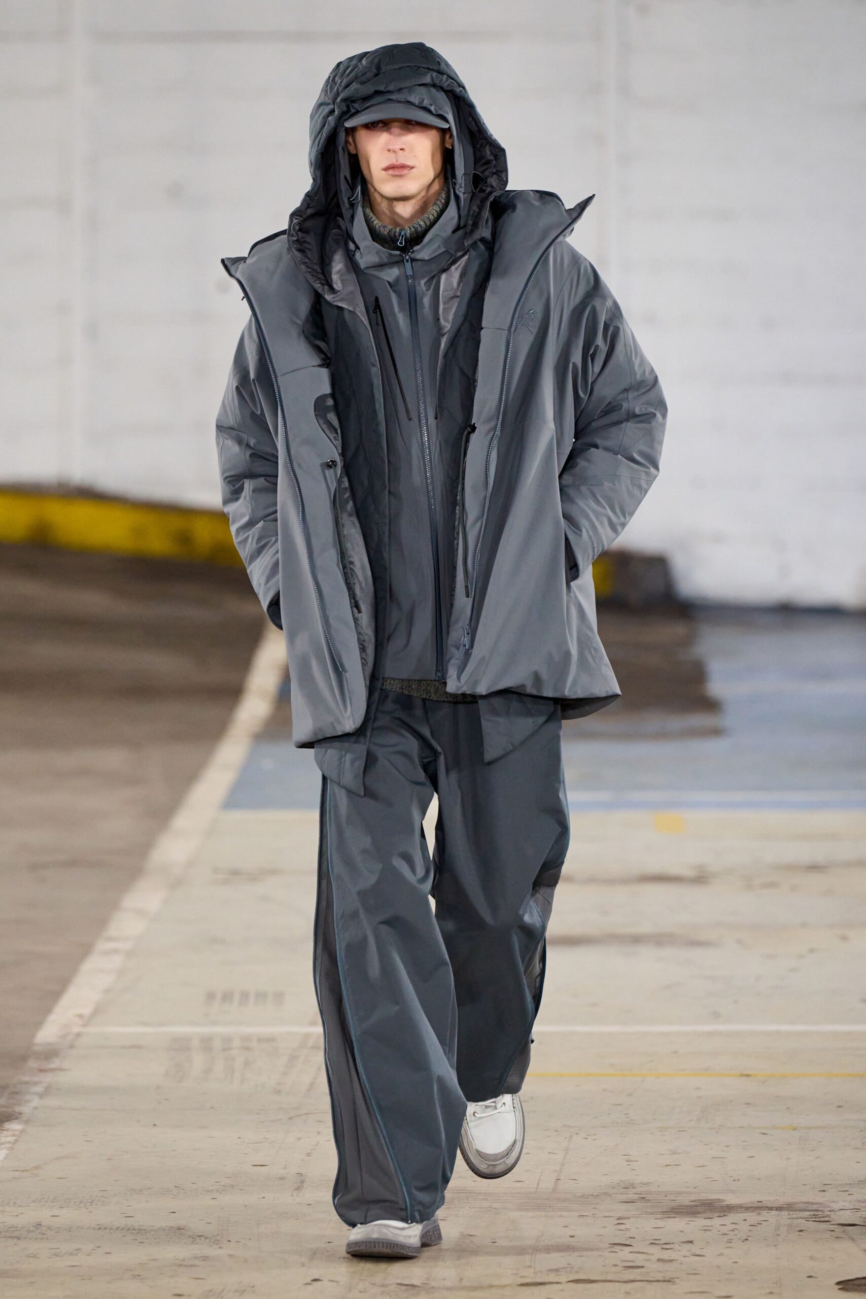 gray oversized jacket and pants