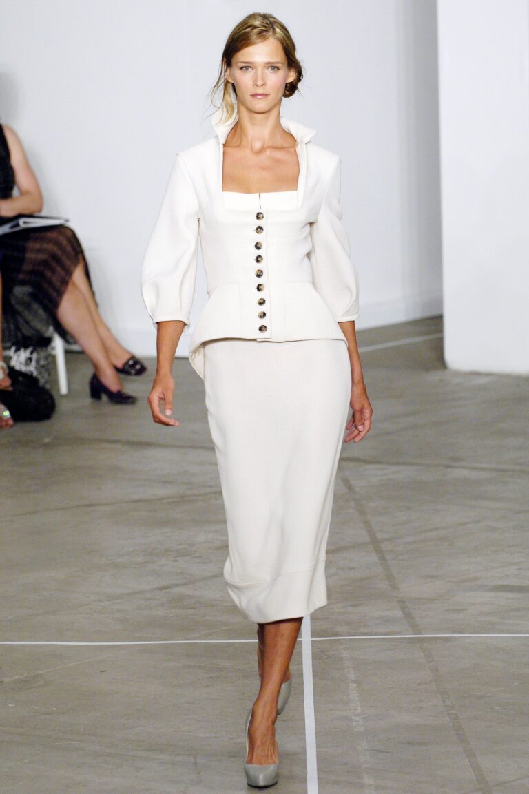 Roland Mouret Spring 2006 Ready-to-Wear