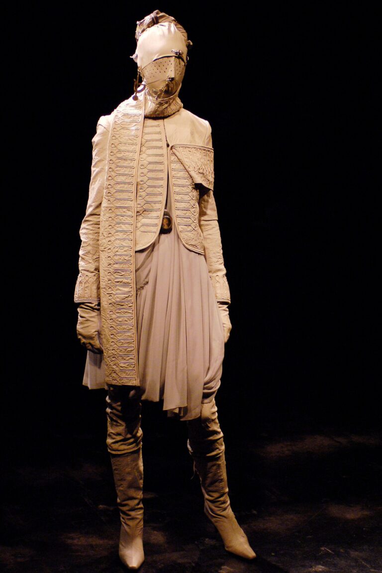 Undercover Fall 2006 Ready-to-Wear