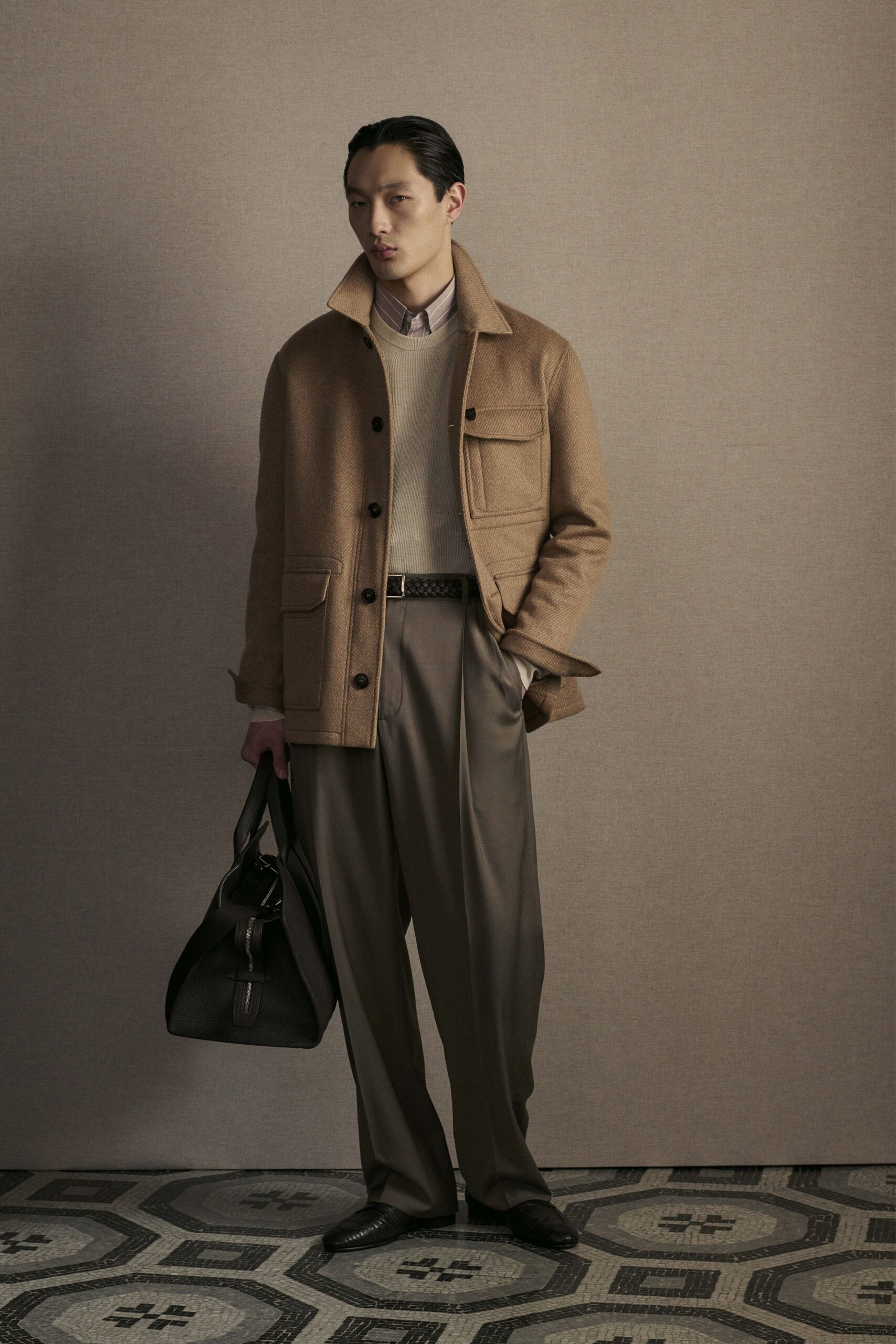 brown wool long-sleeve collared structured buttoned pockets jacket