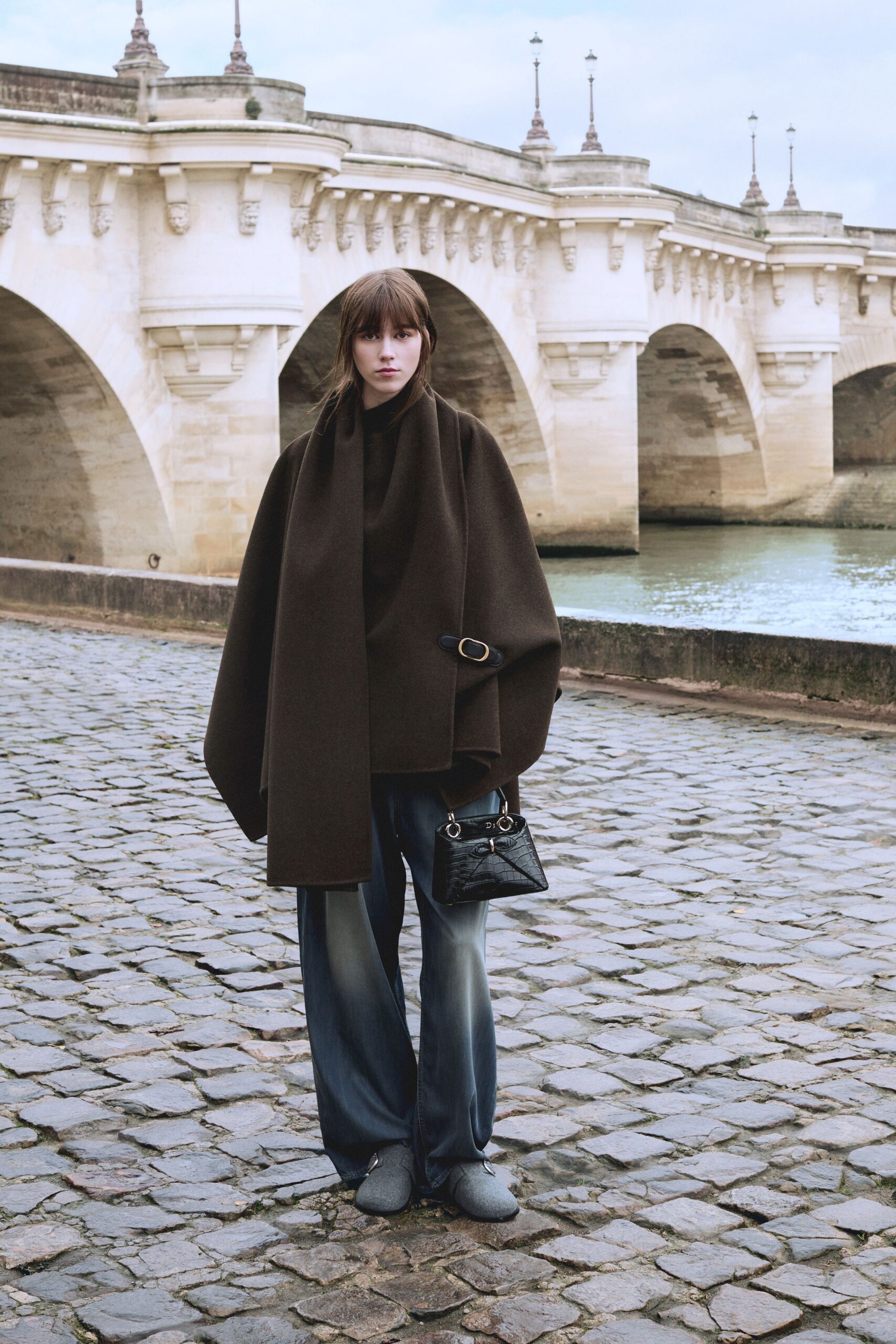 brown wool relaxed cape