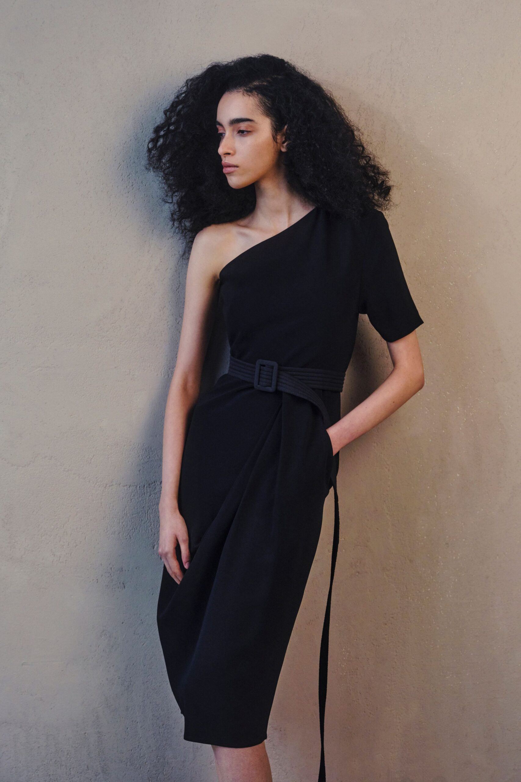 black fitted asymmetric dress