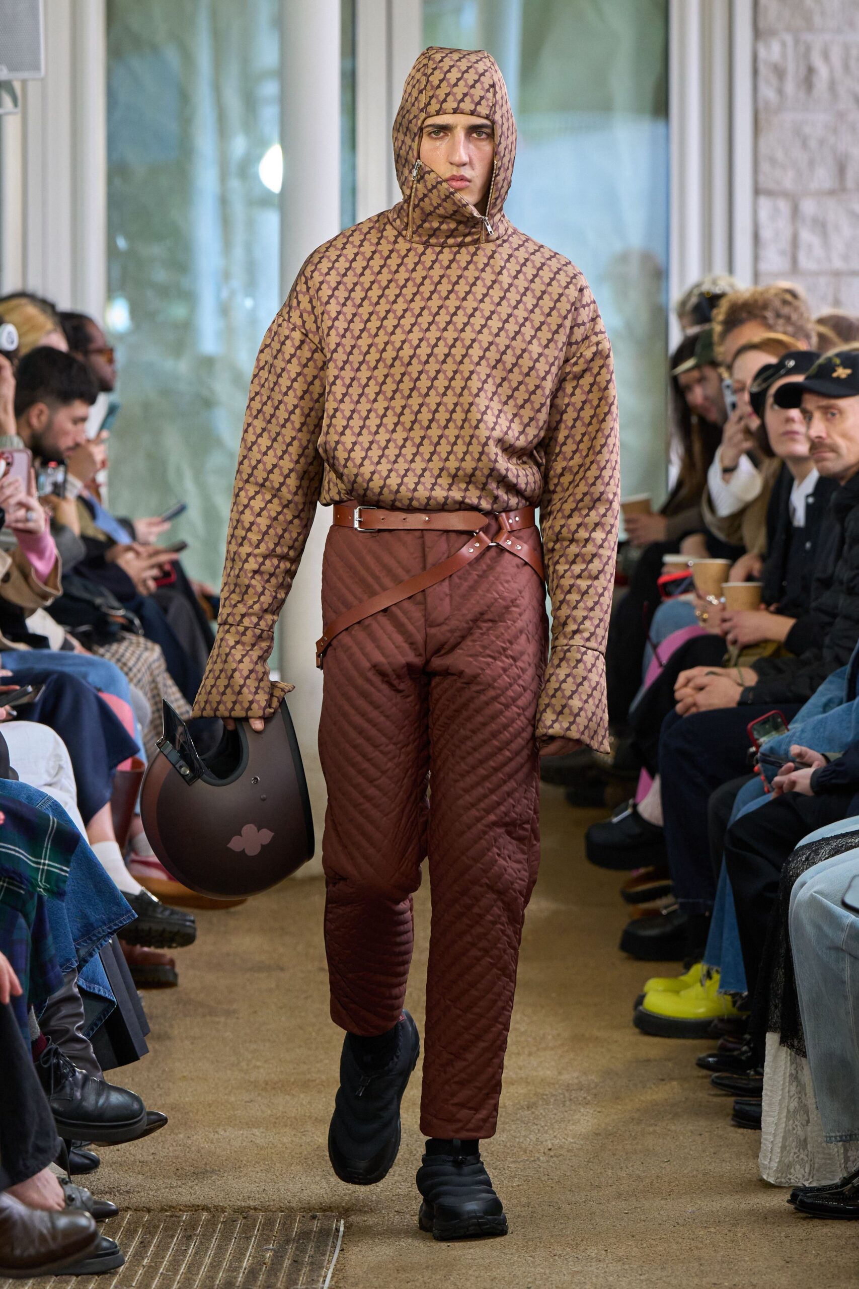 oversized brown quilted top and pants