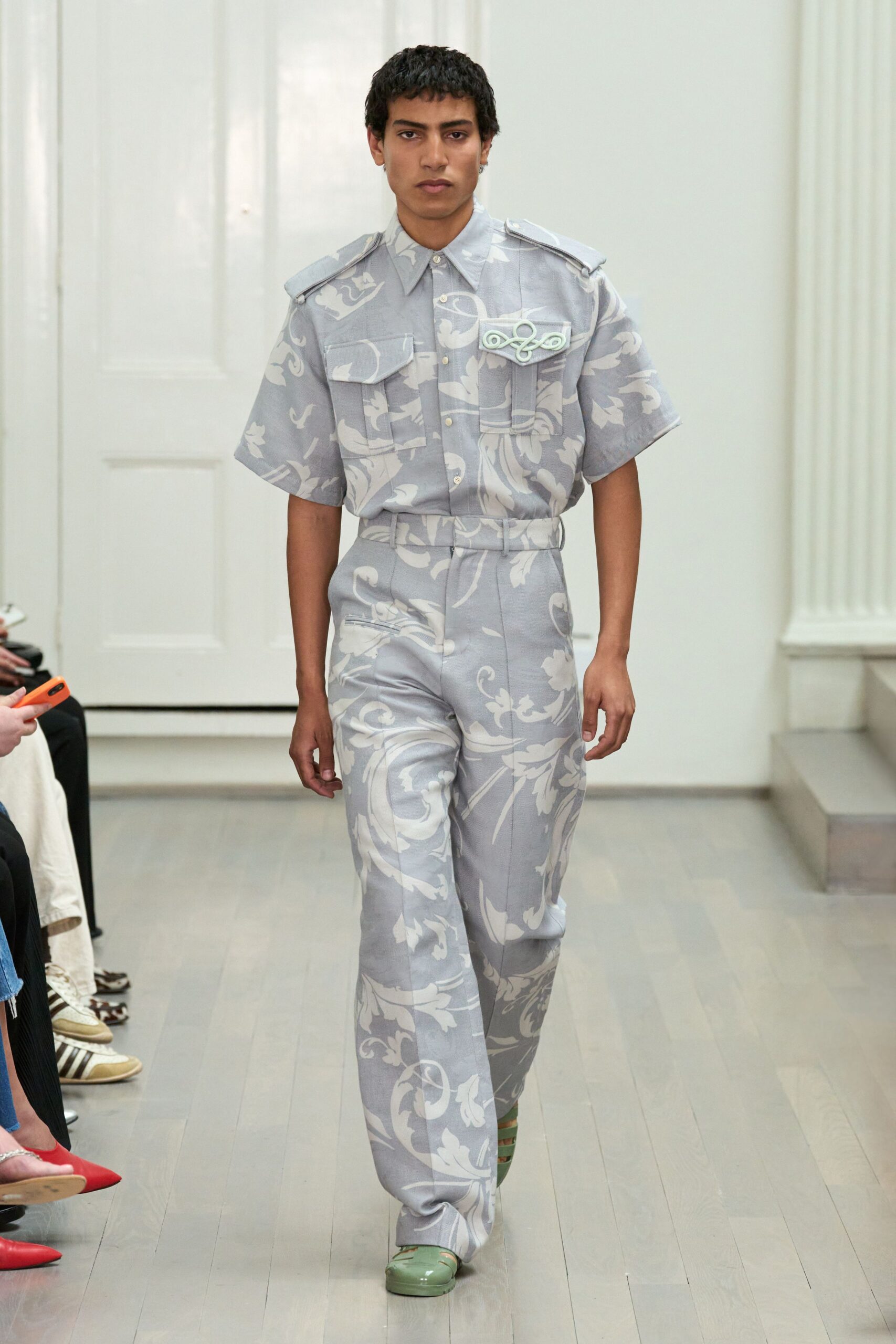 gray cotton short-sleeve collared fitted printed jumpsuit