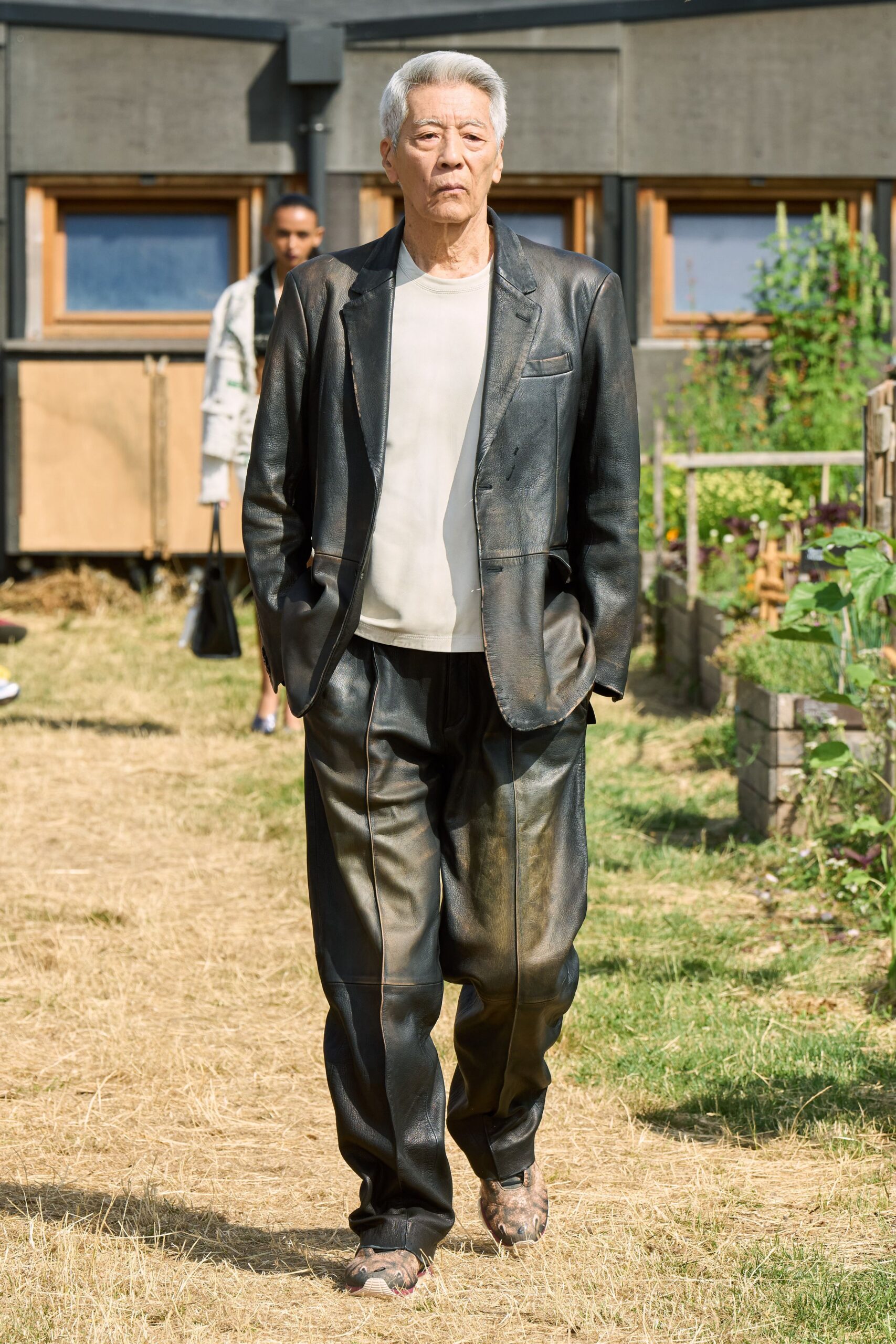 black leather long-sleeve collared fitted buttoned suit