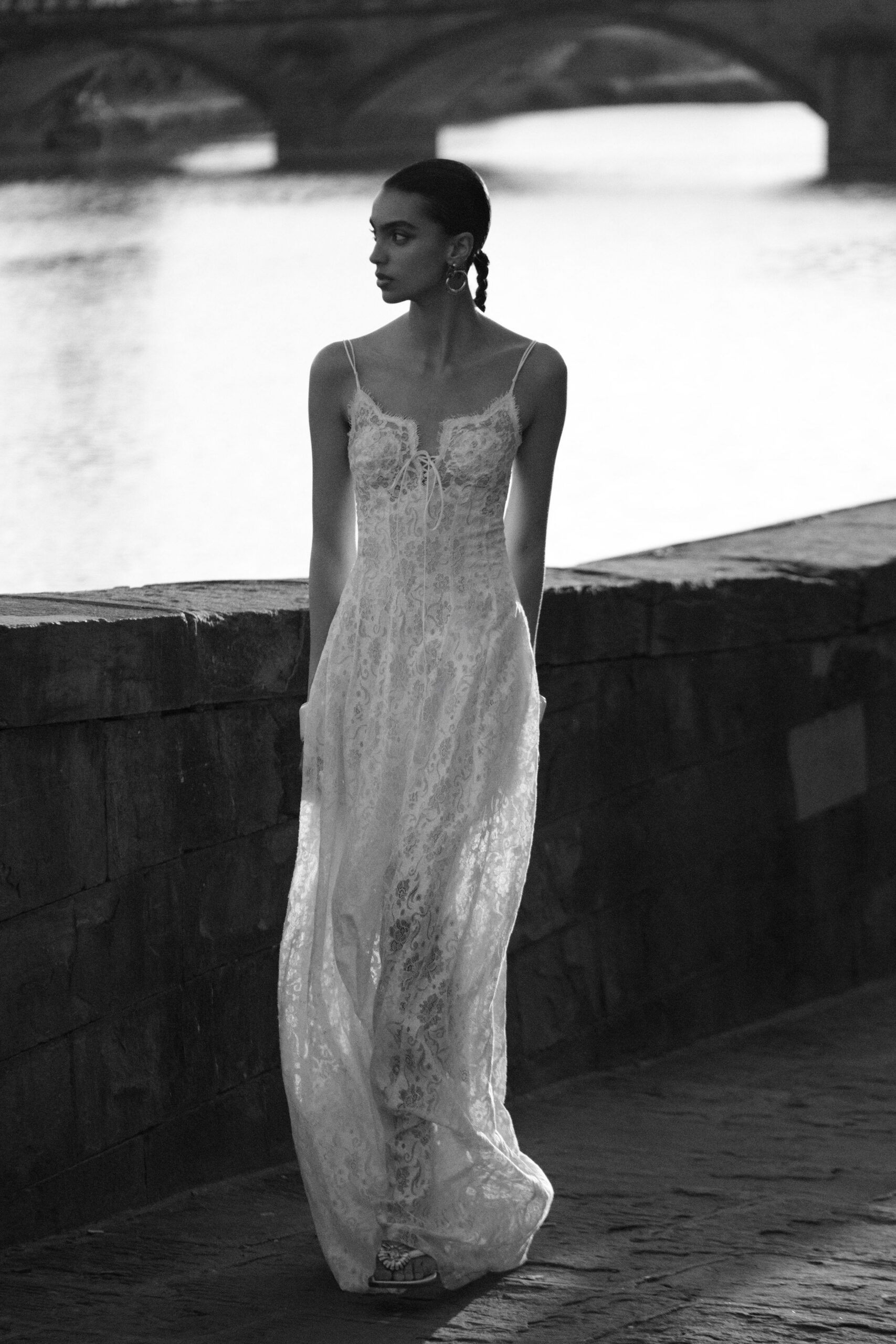 white lace sleeveless gown