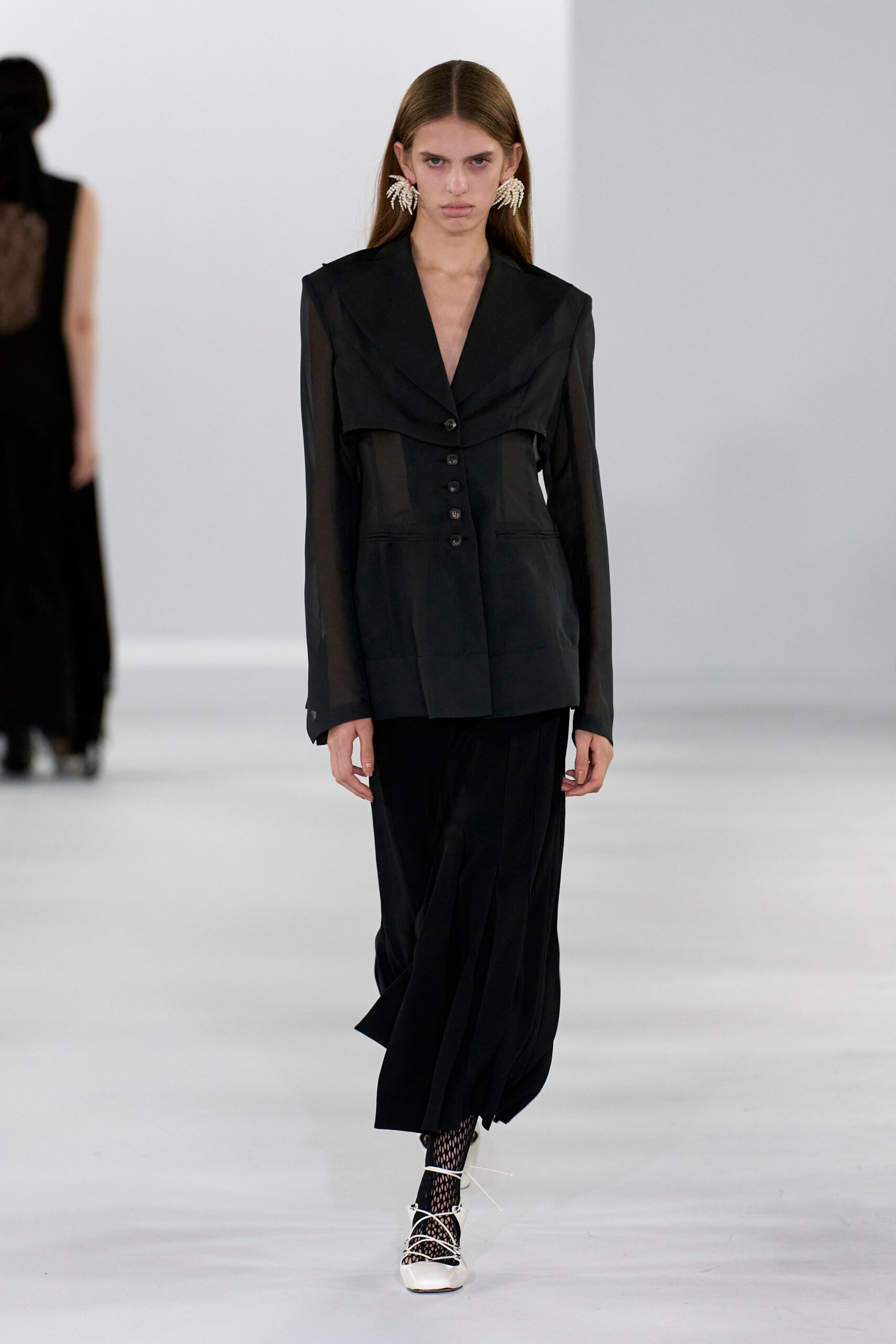black silk long-sleeve collared structured buttoned blazer