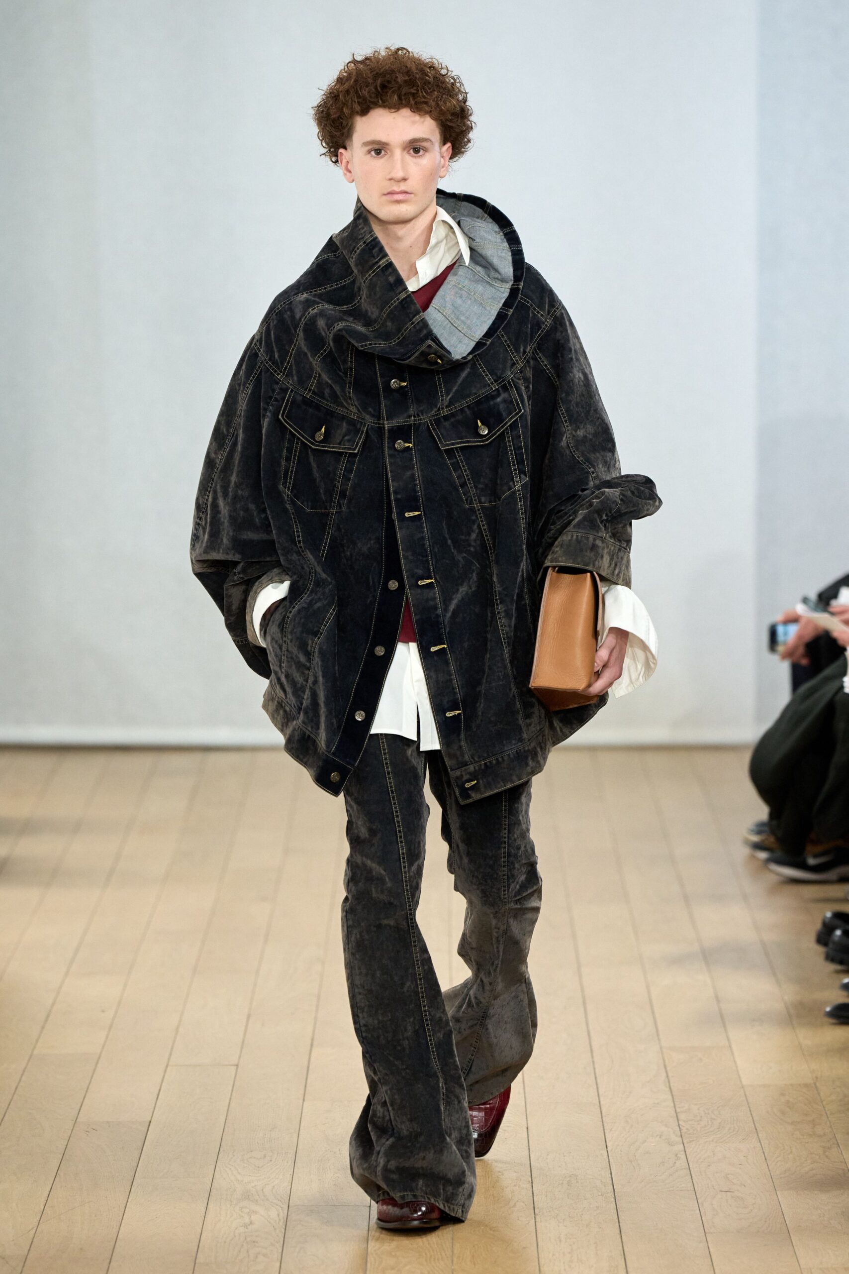 oversized black denim jacket with white shirt