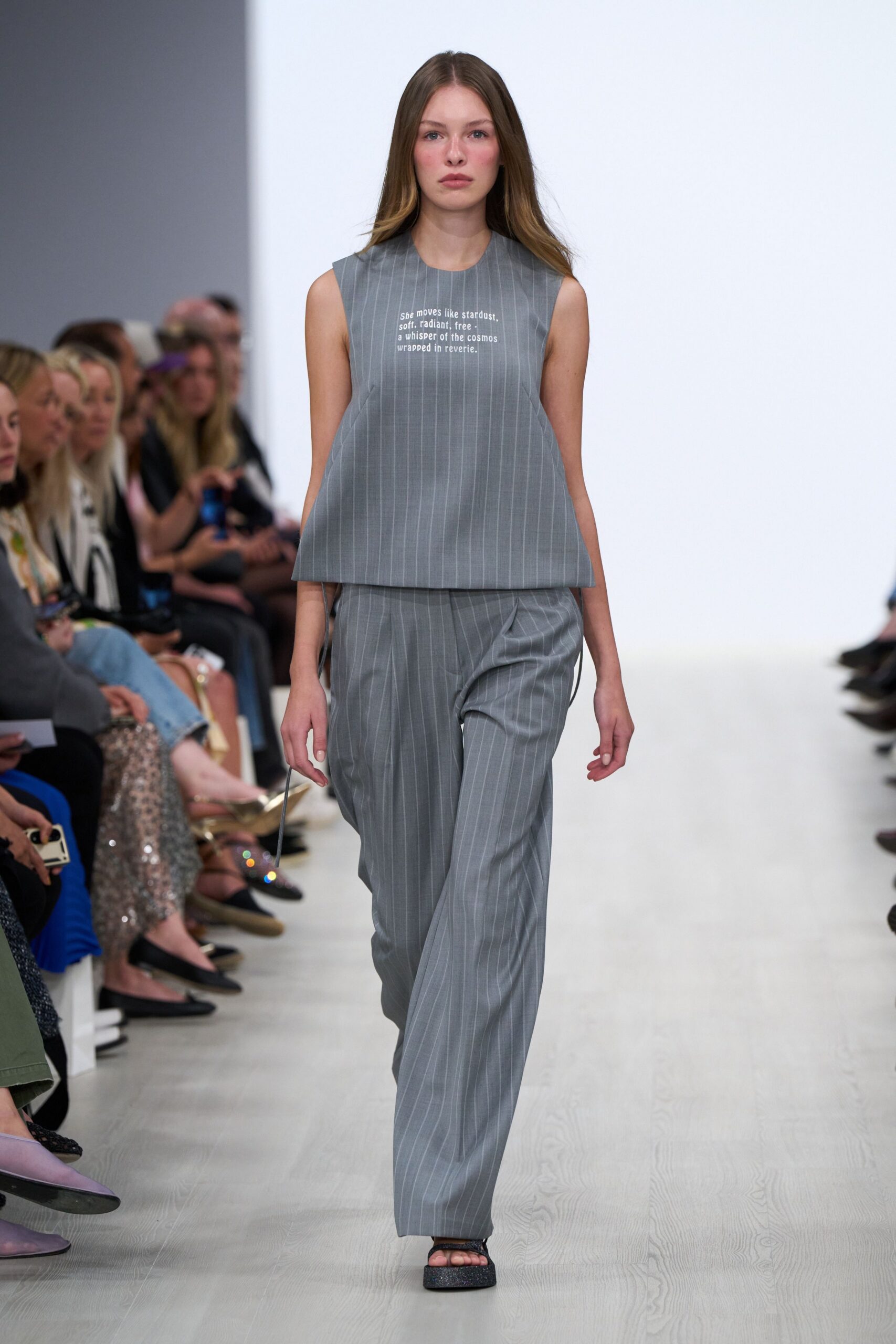 gray cotton sleeveless collared relaxed striped top