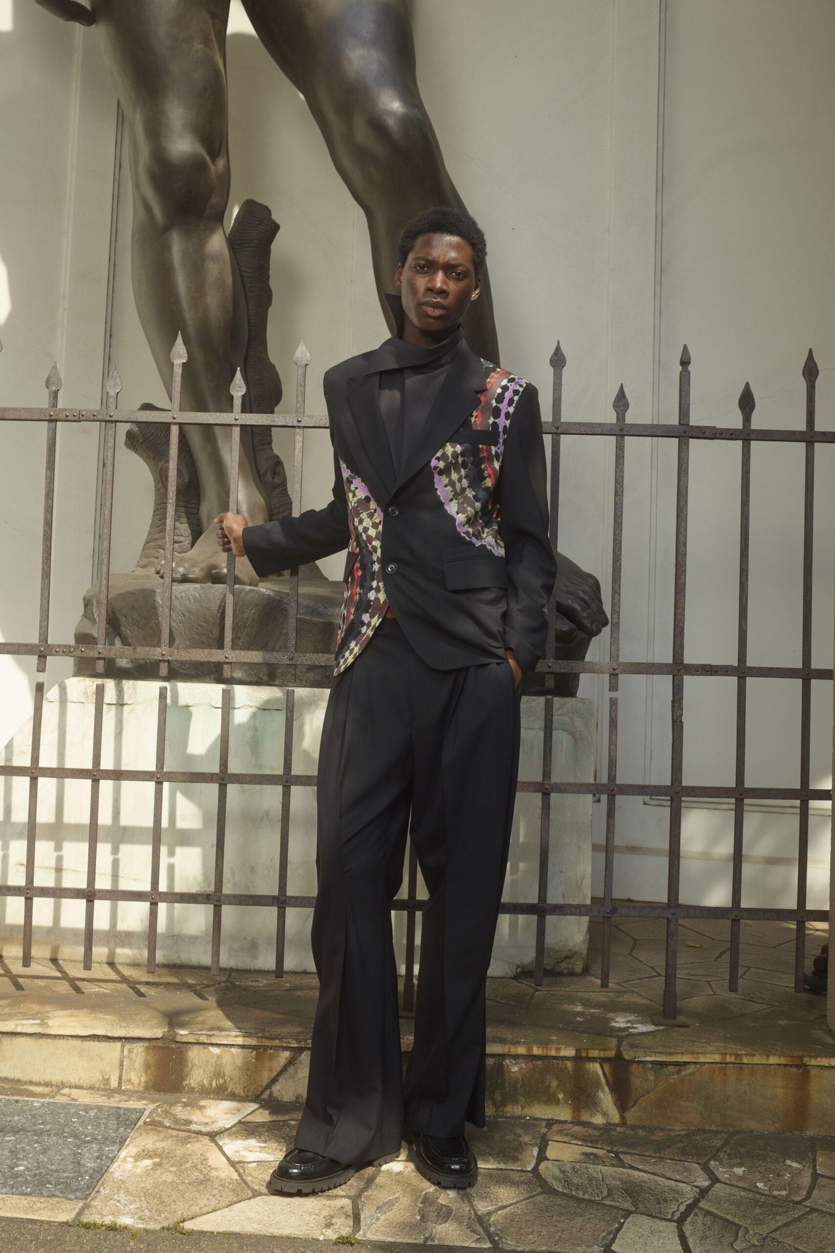 black wool long-sleeve collared tailored buttoned embroidered suit