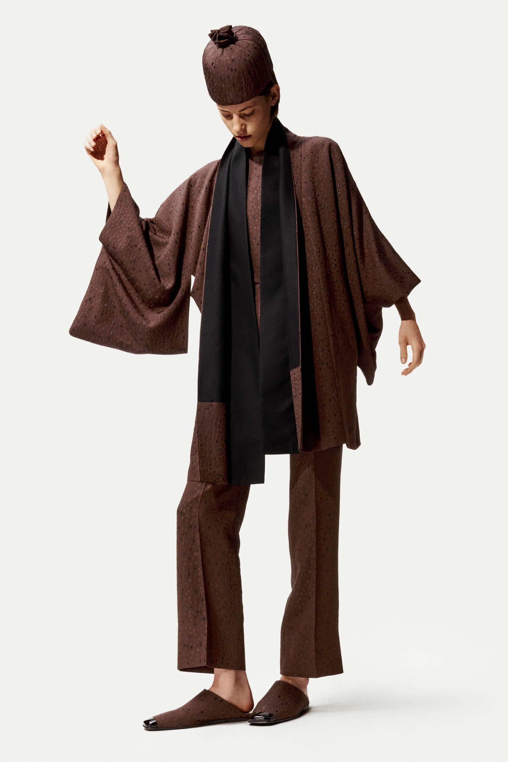 brown cotton long-sleeve relaxed layered cape
