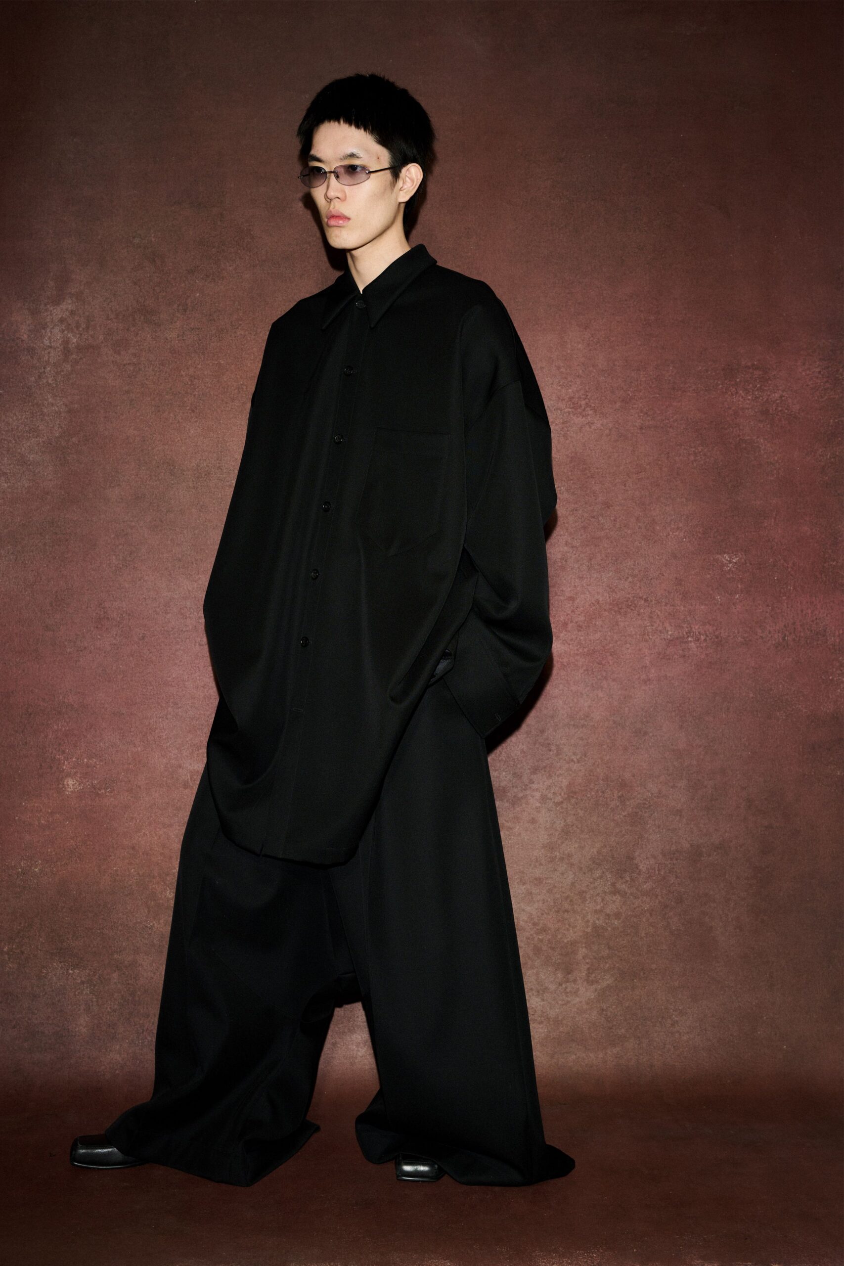 black oversized shirt and pants