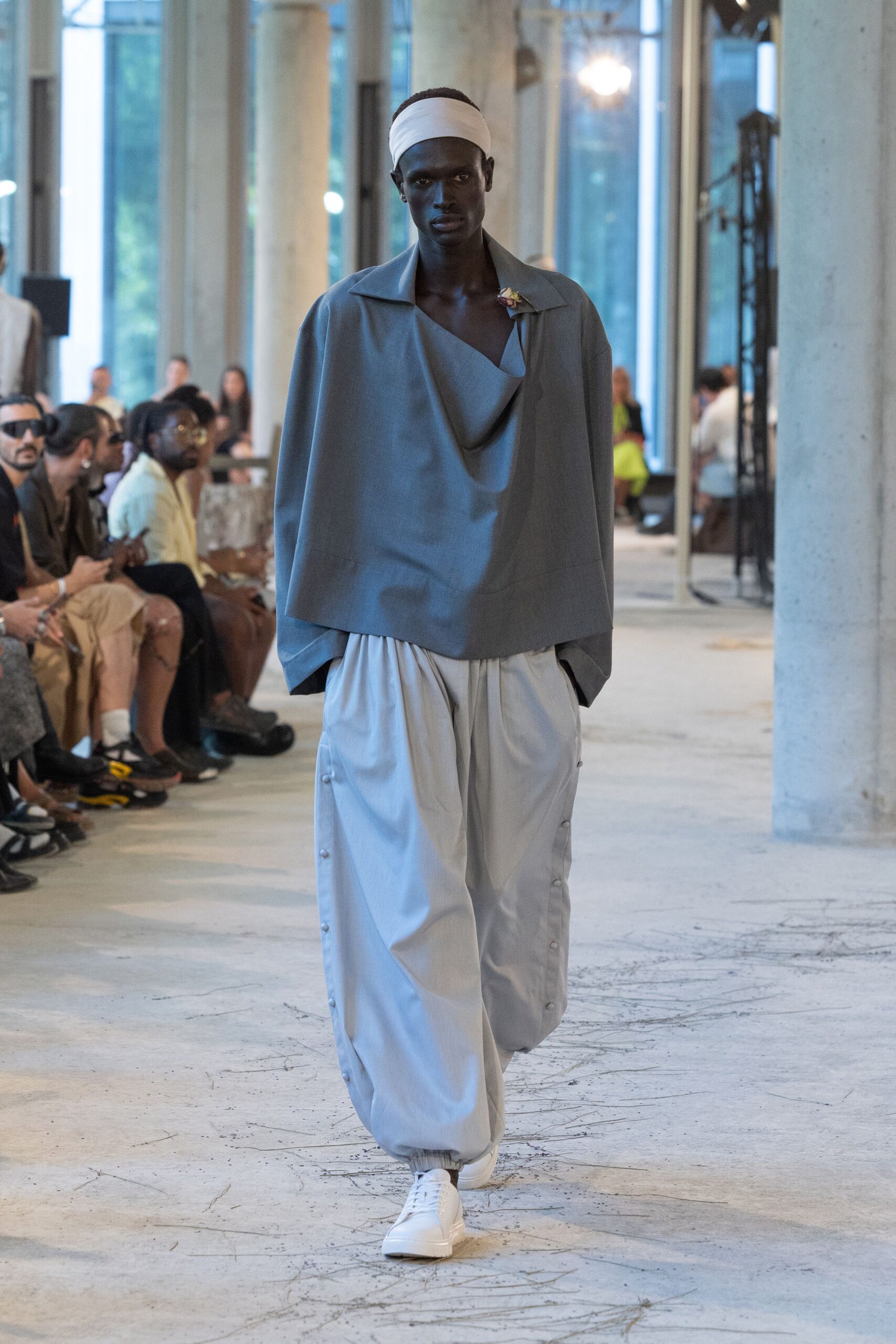 gray cotton long-sleeve collared relaxed draped top