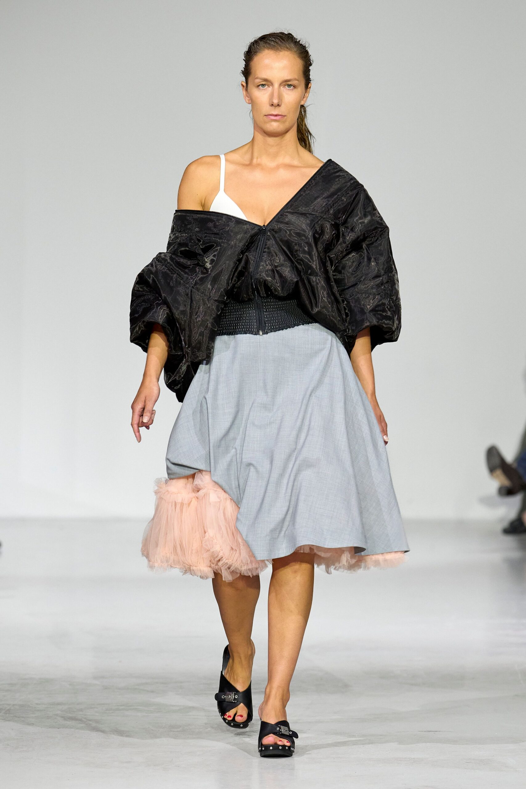 black cotton long-sleeve collared oversized ruffled jacket