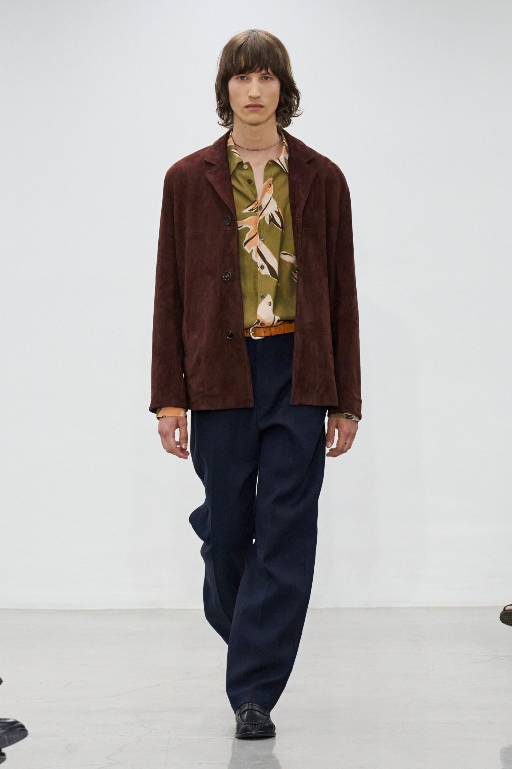 brown suede long-sleeve collared relaxed buttoned jacket