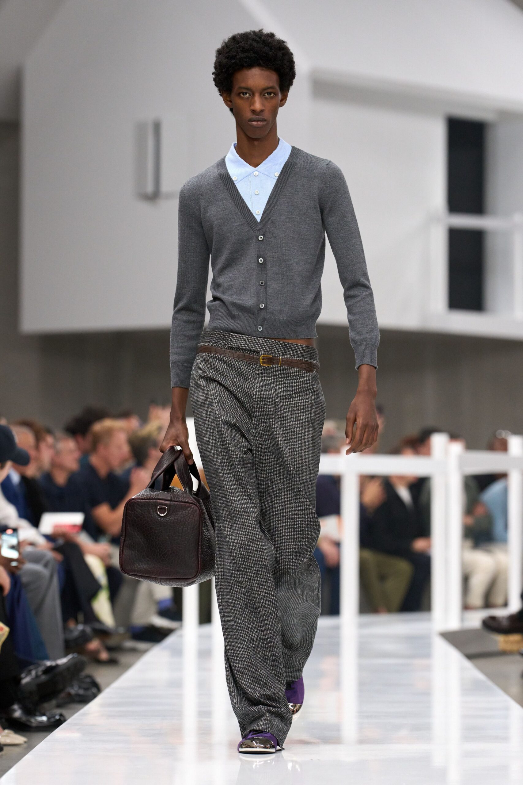 gray wool long-sleeve v-neck fitted buttoned cardigan