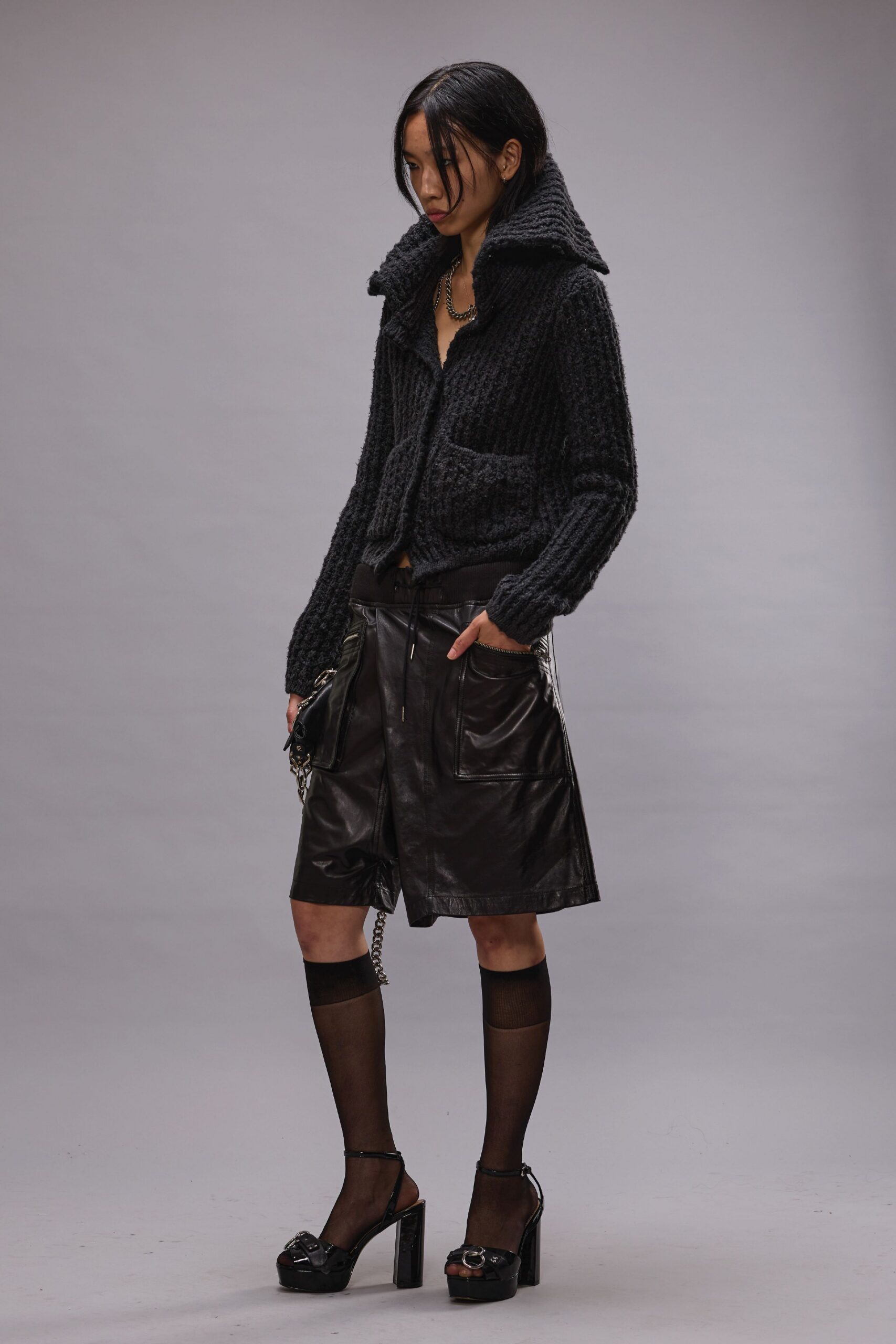 black wool long-sleeve collared fitted textured jacket