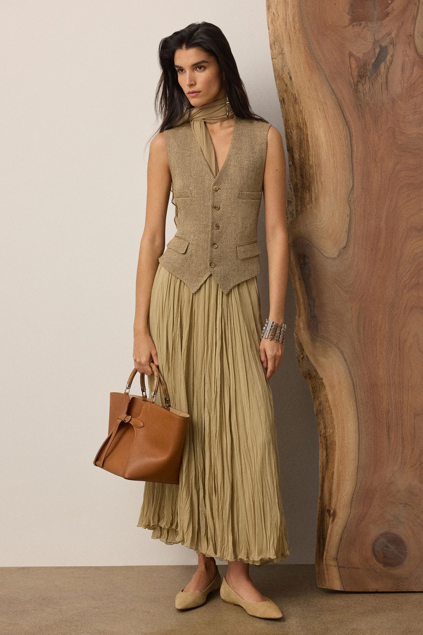 beige linen sleeveless collared fitted buttoned vest