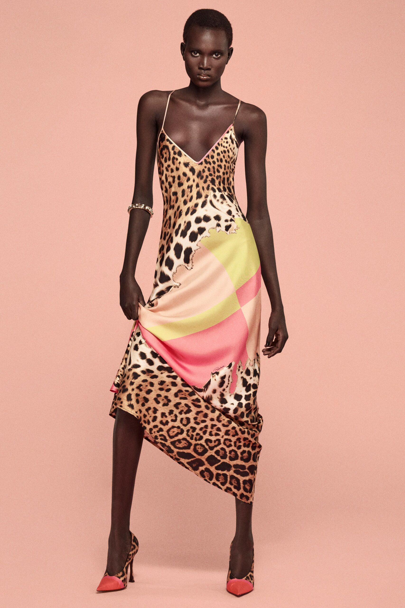 leopard-print midi dress with pink heels